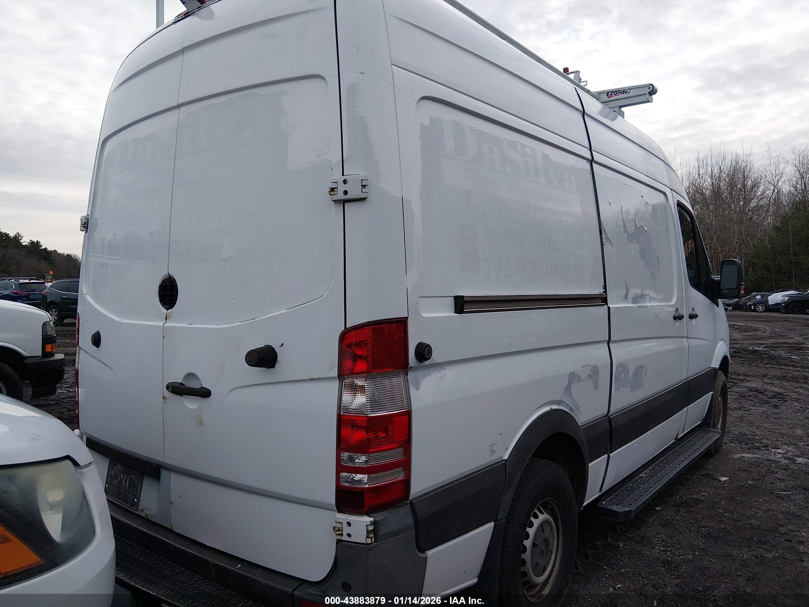 MERCEDES-BENZ SPRINTER image 4