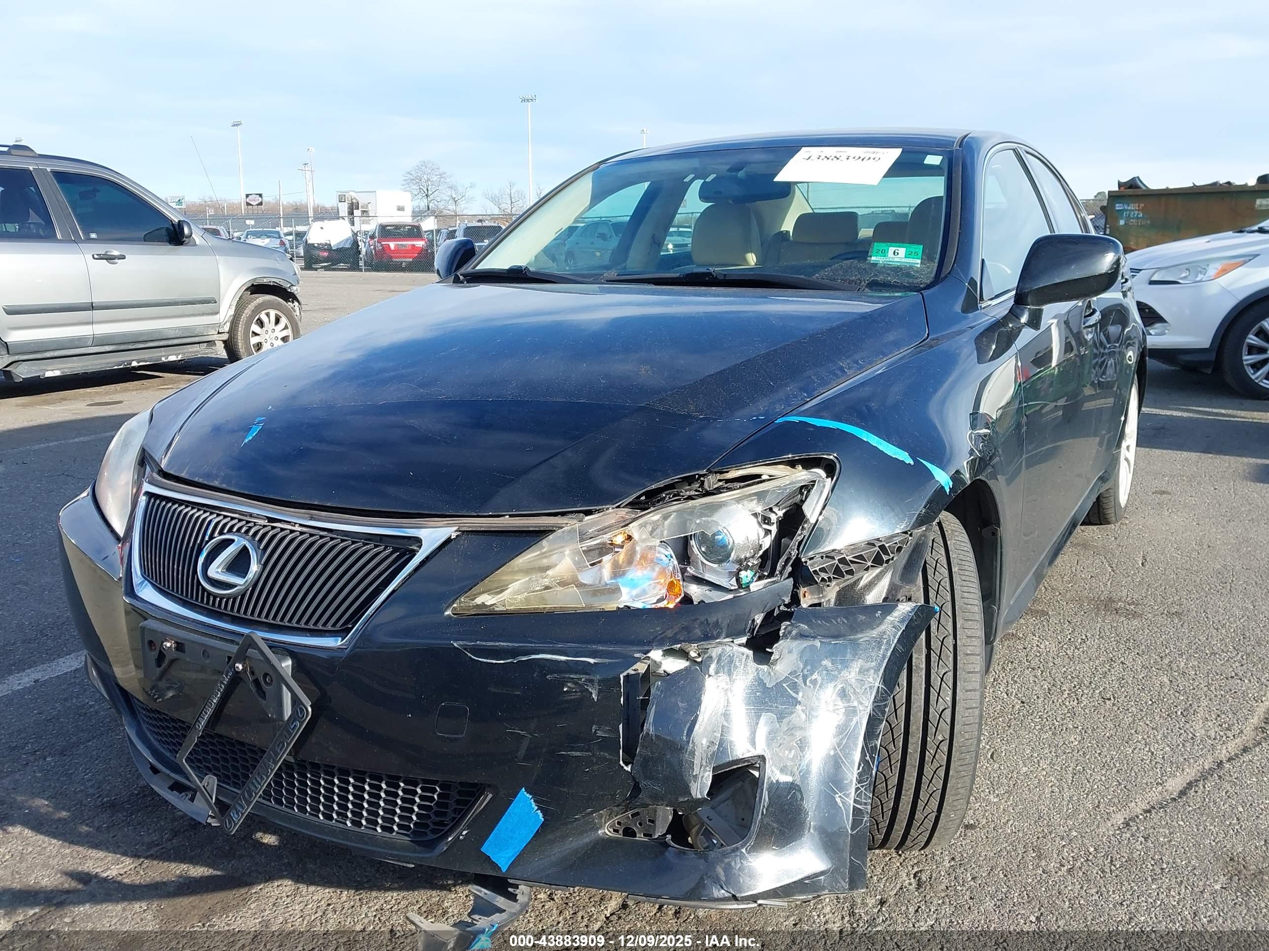 LEXUS IS image 6