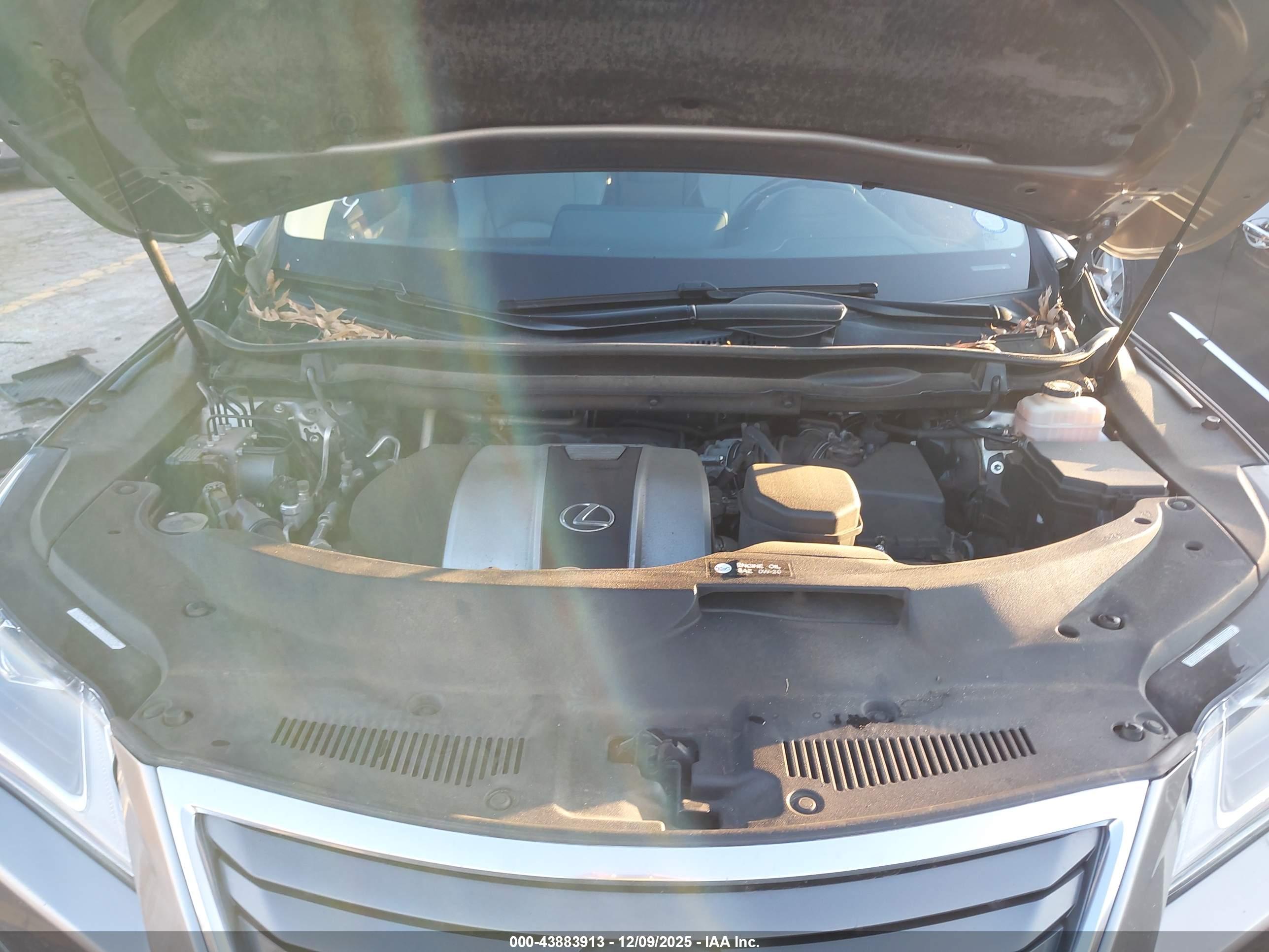 LEXUS RX image 10
