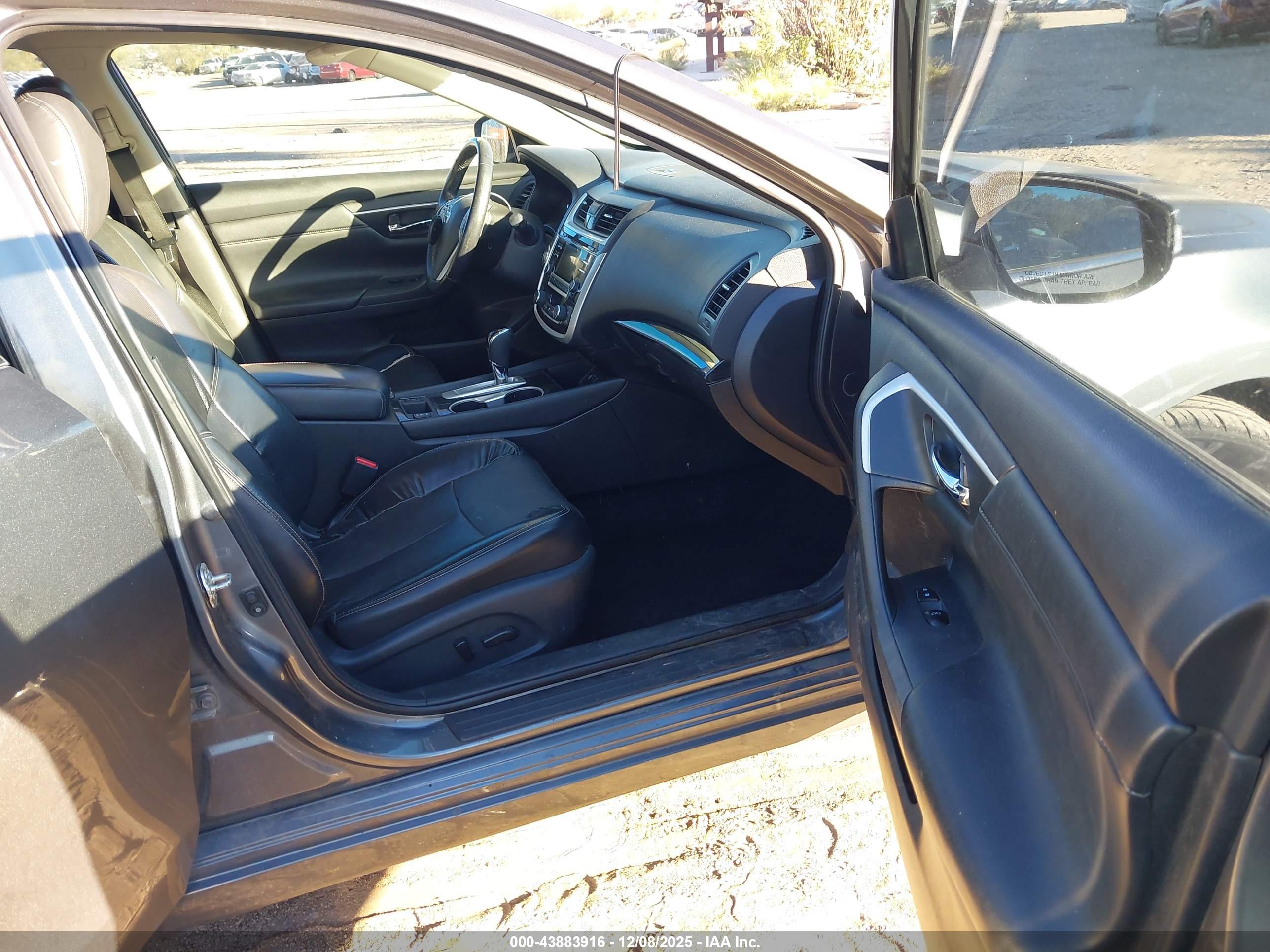 NISSAN ALTIMA image 5
