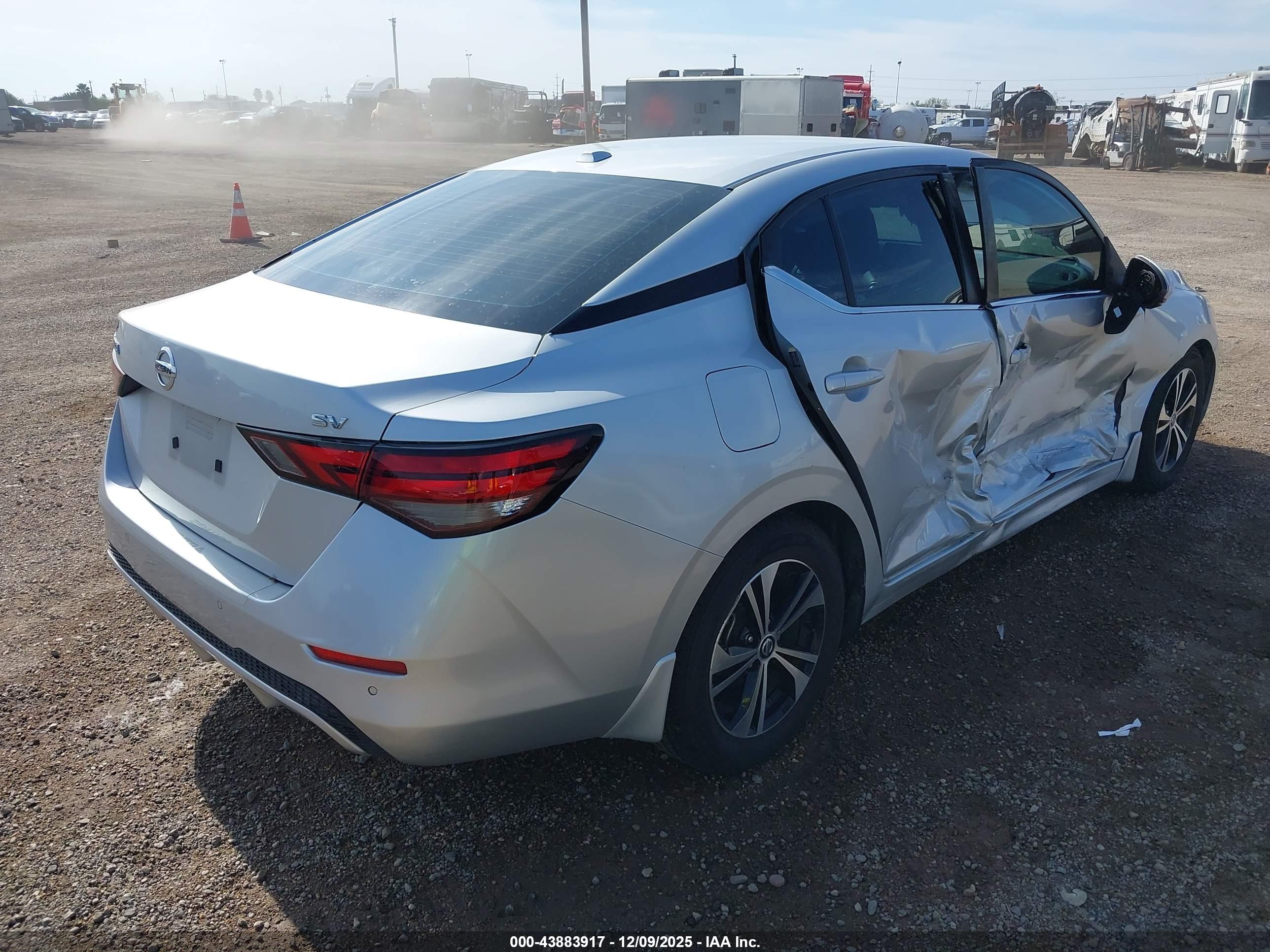 NISSAN SENTRA image 4