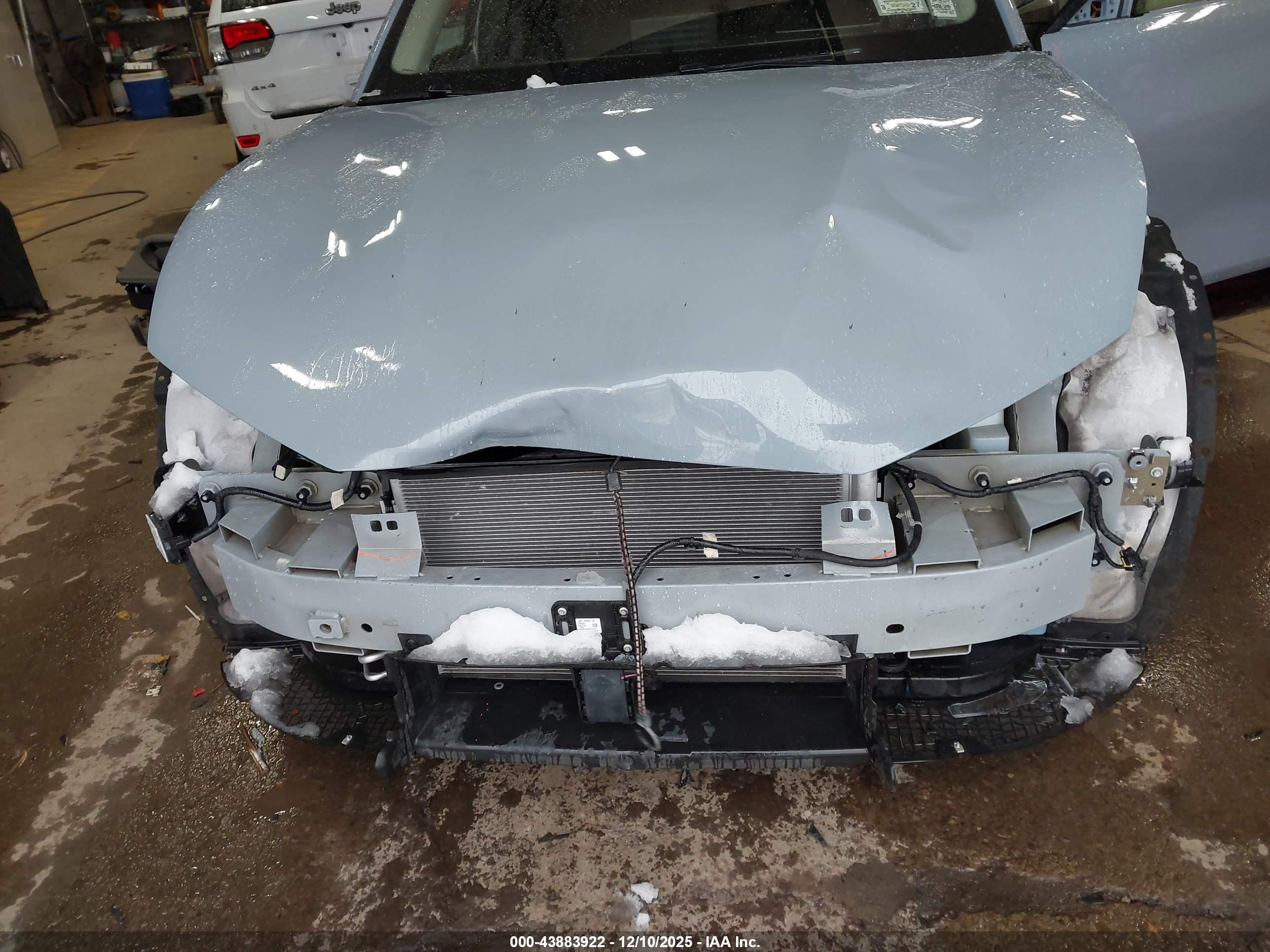 FORD MUSTANG image 6