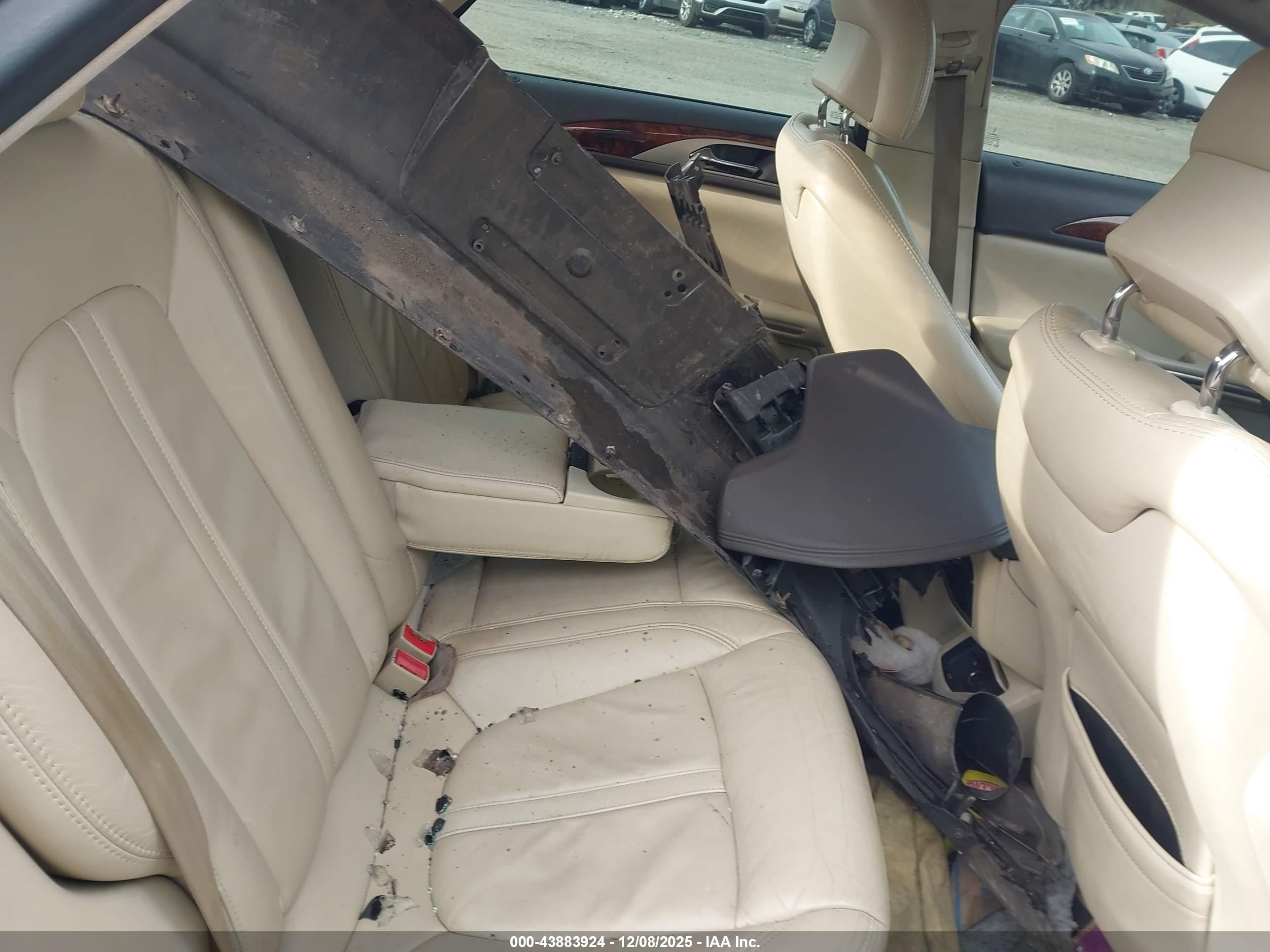 LINCOLN MKZ image 8