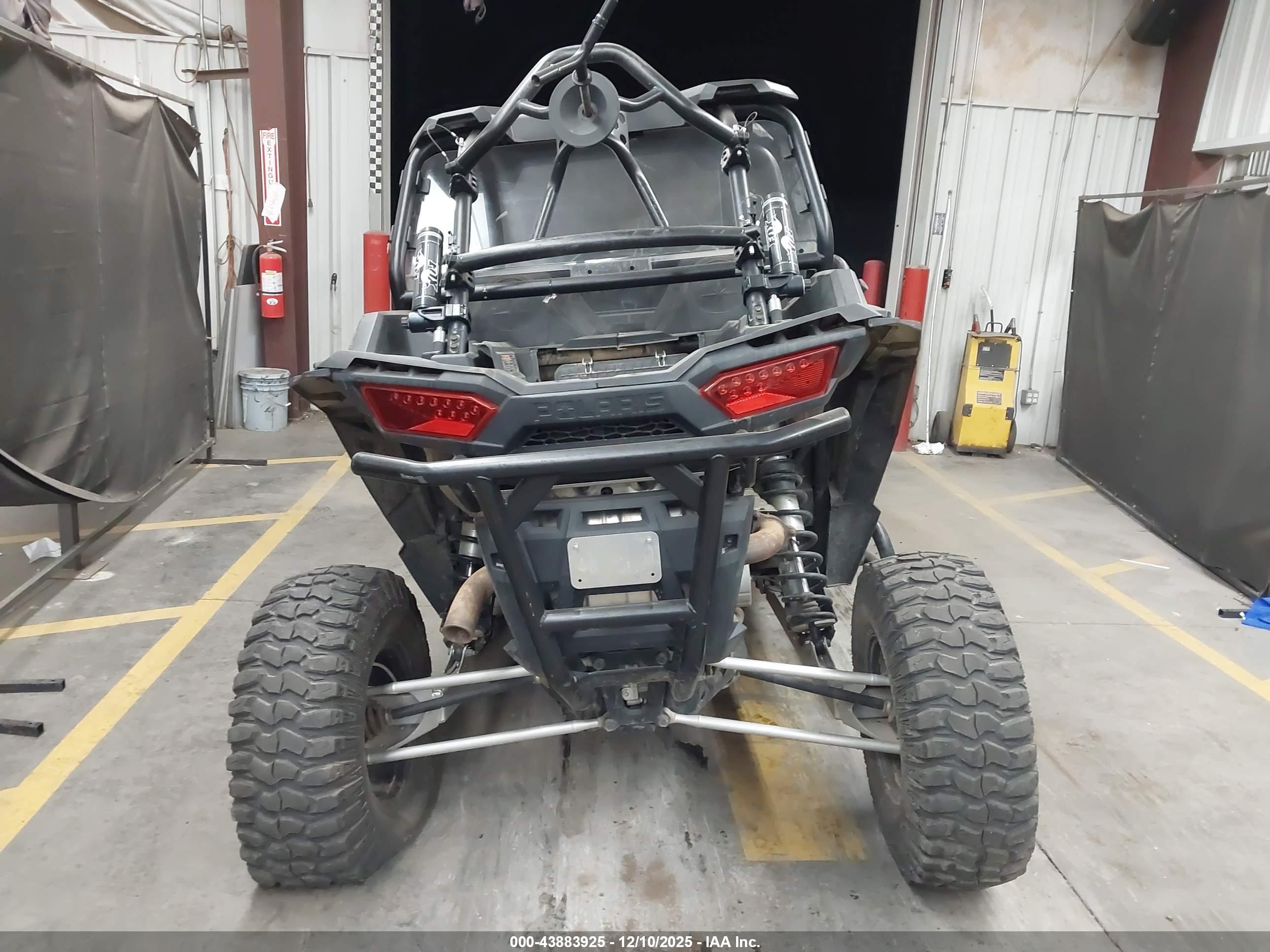 POLARIS RZR image 6