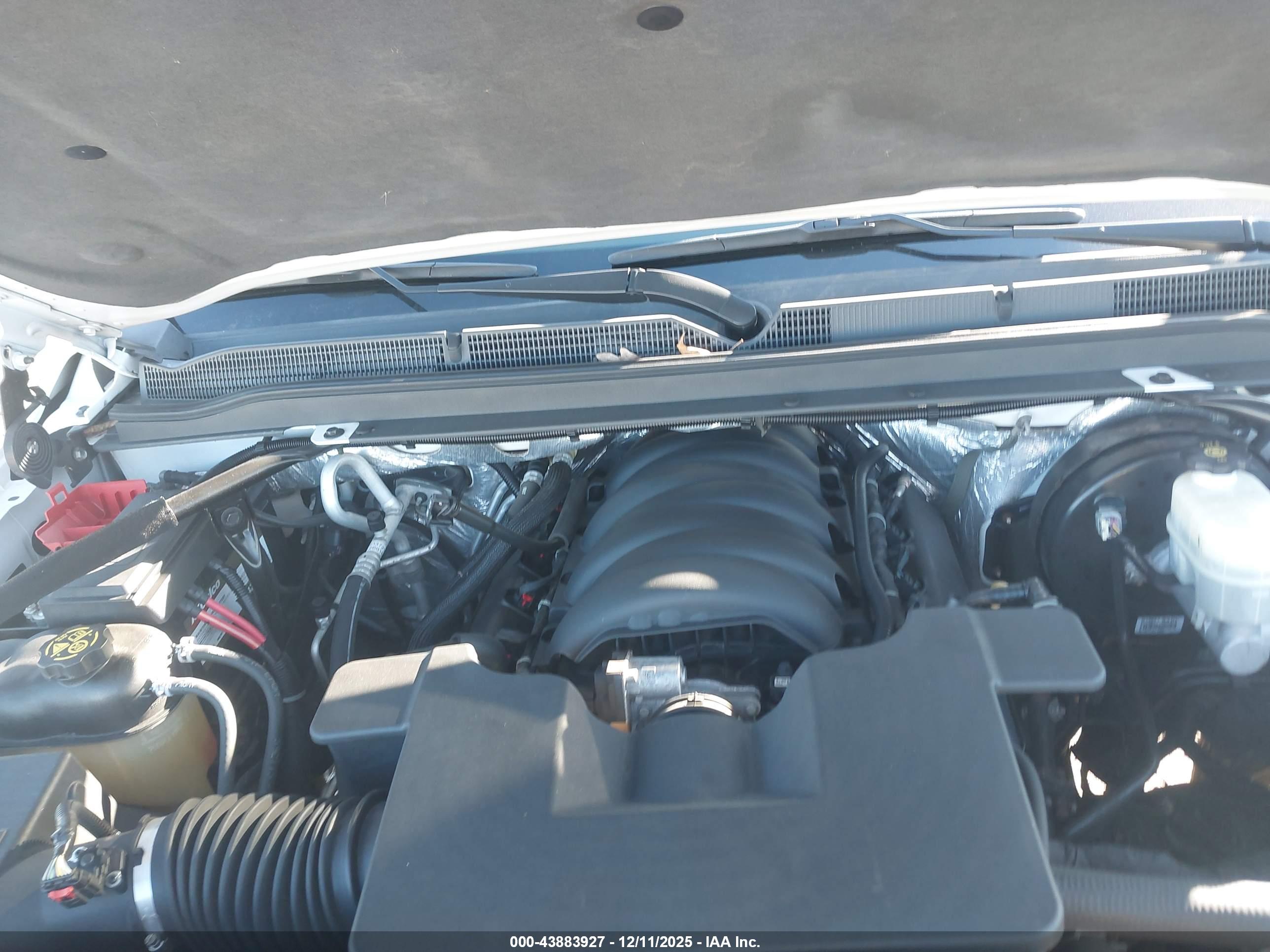GMC YUKON image 10
