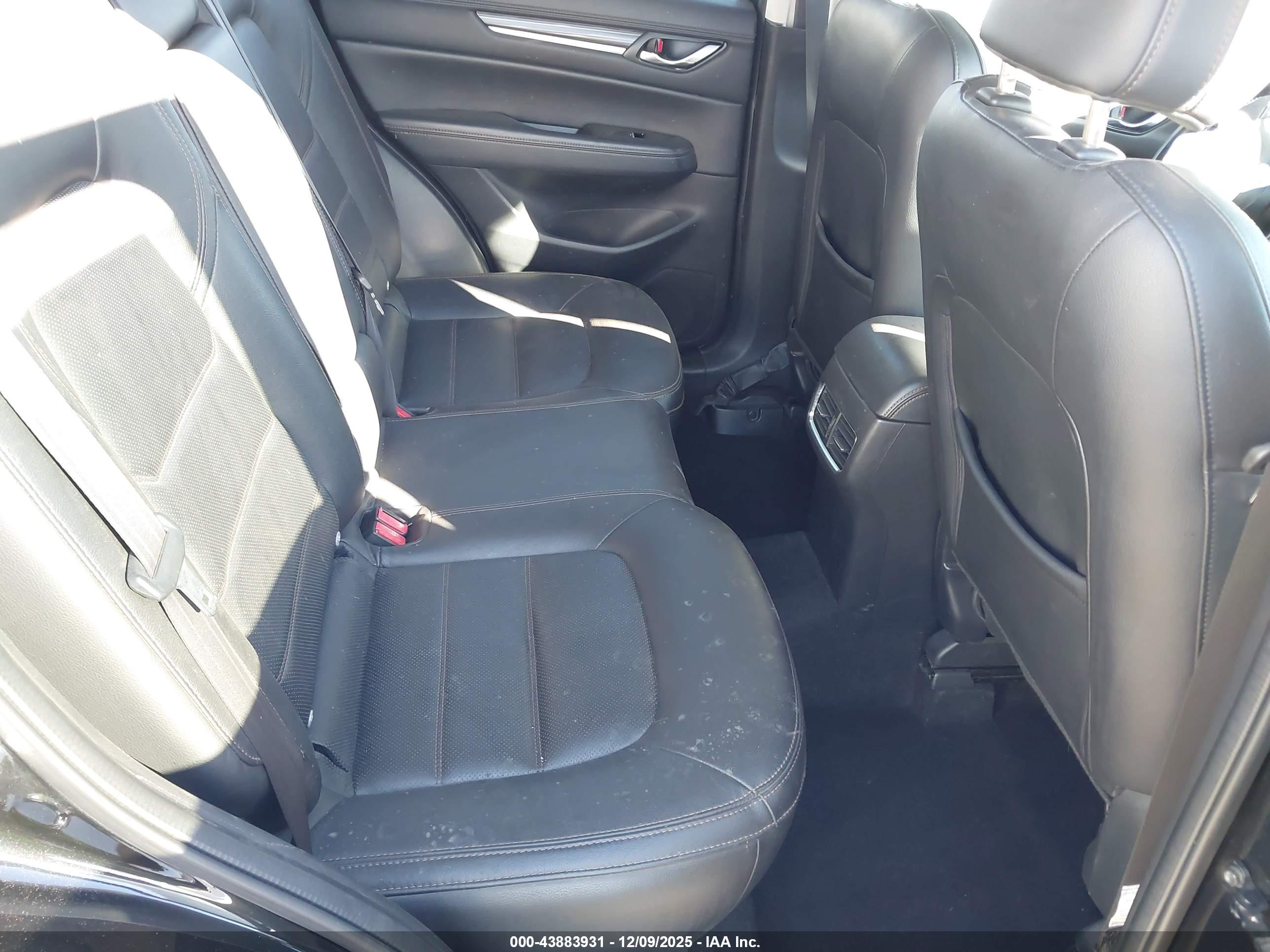 MAZDA CX-5 image 8