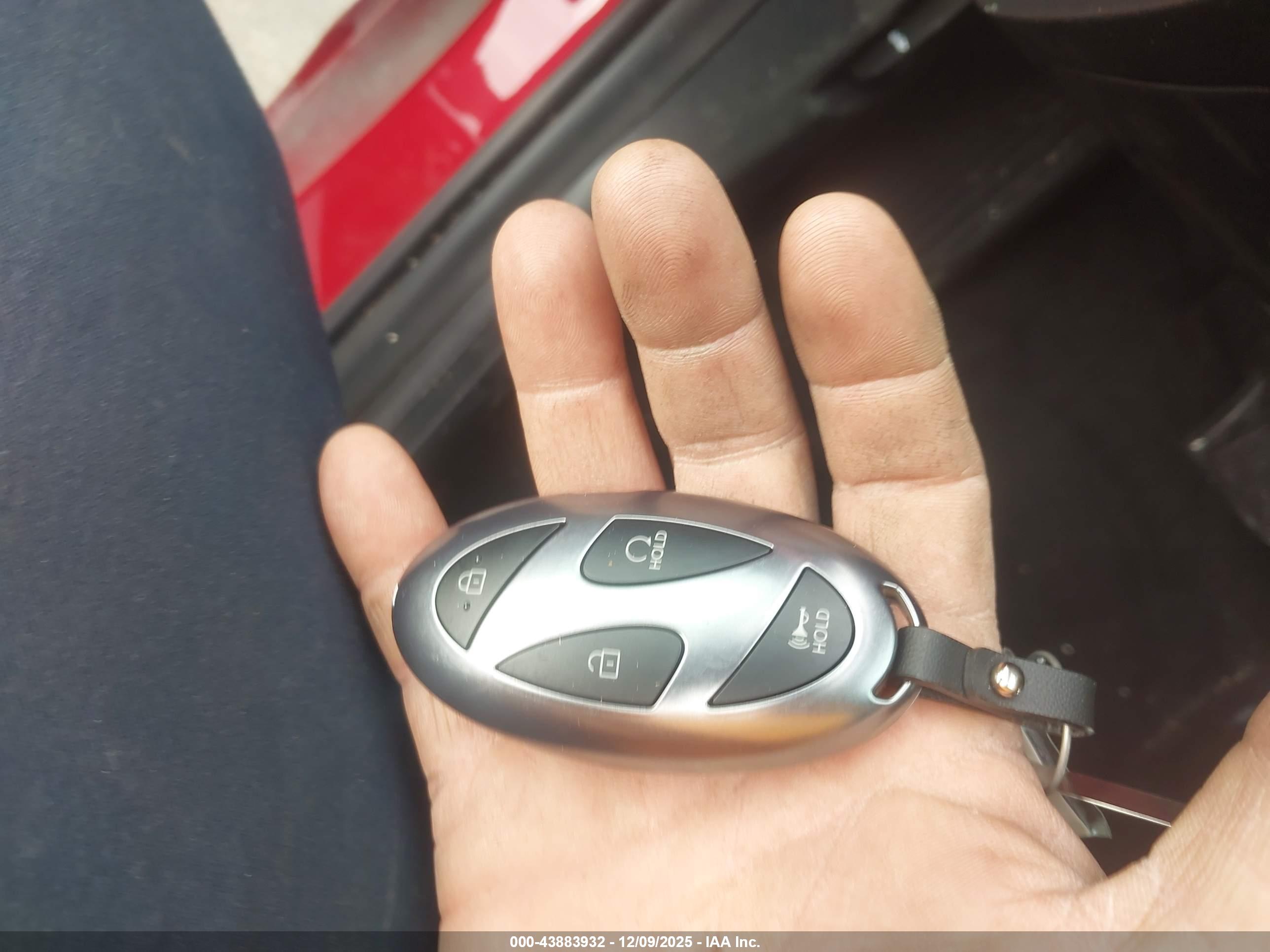 HYUNDAI ELANTRA image 11
