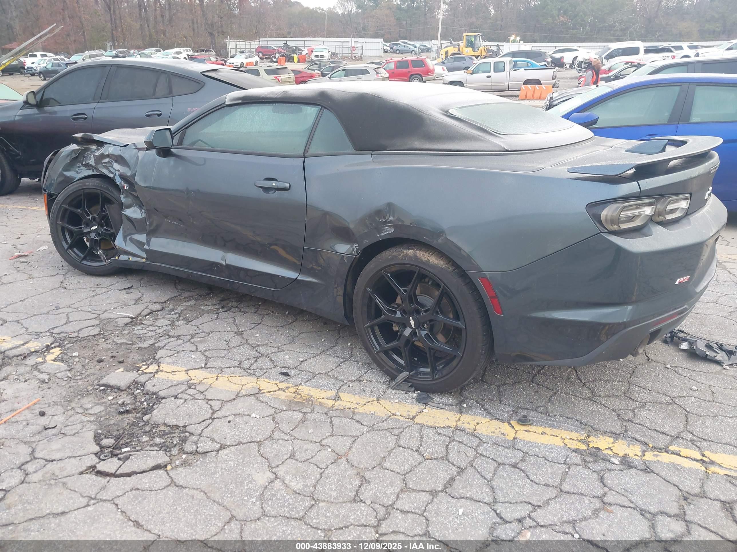 CHEVROLET CAMARO image 3
