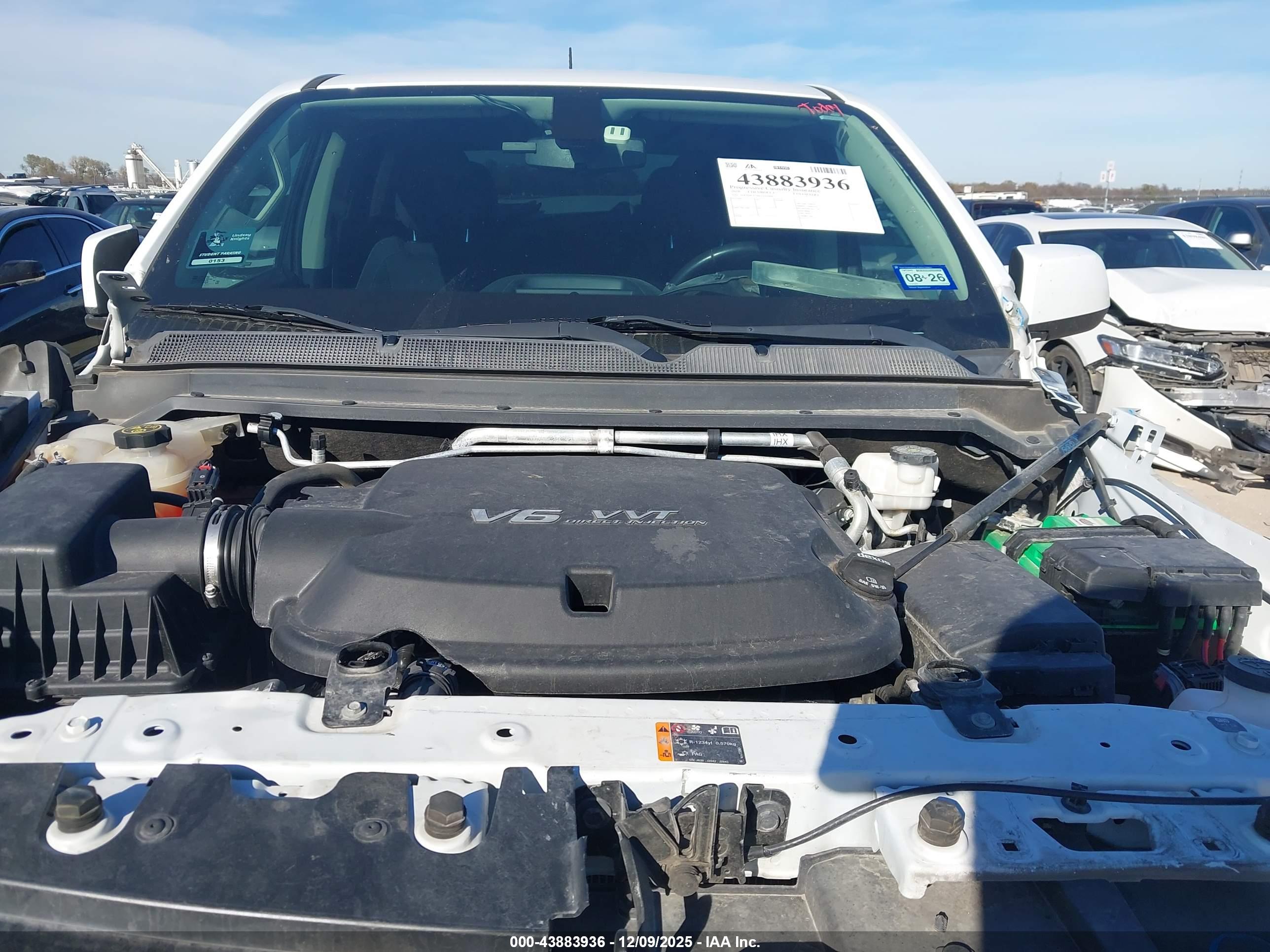 CHEVROLET COLORADO image 10