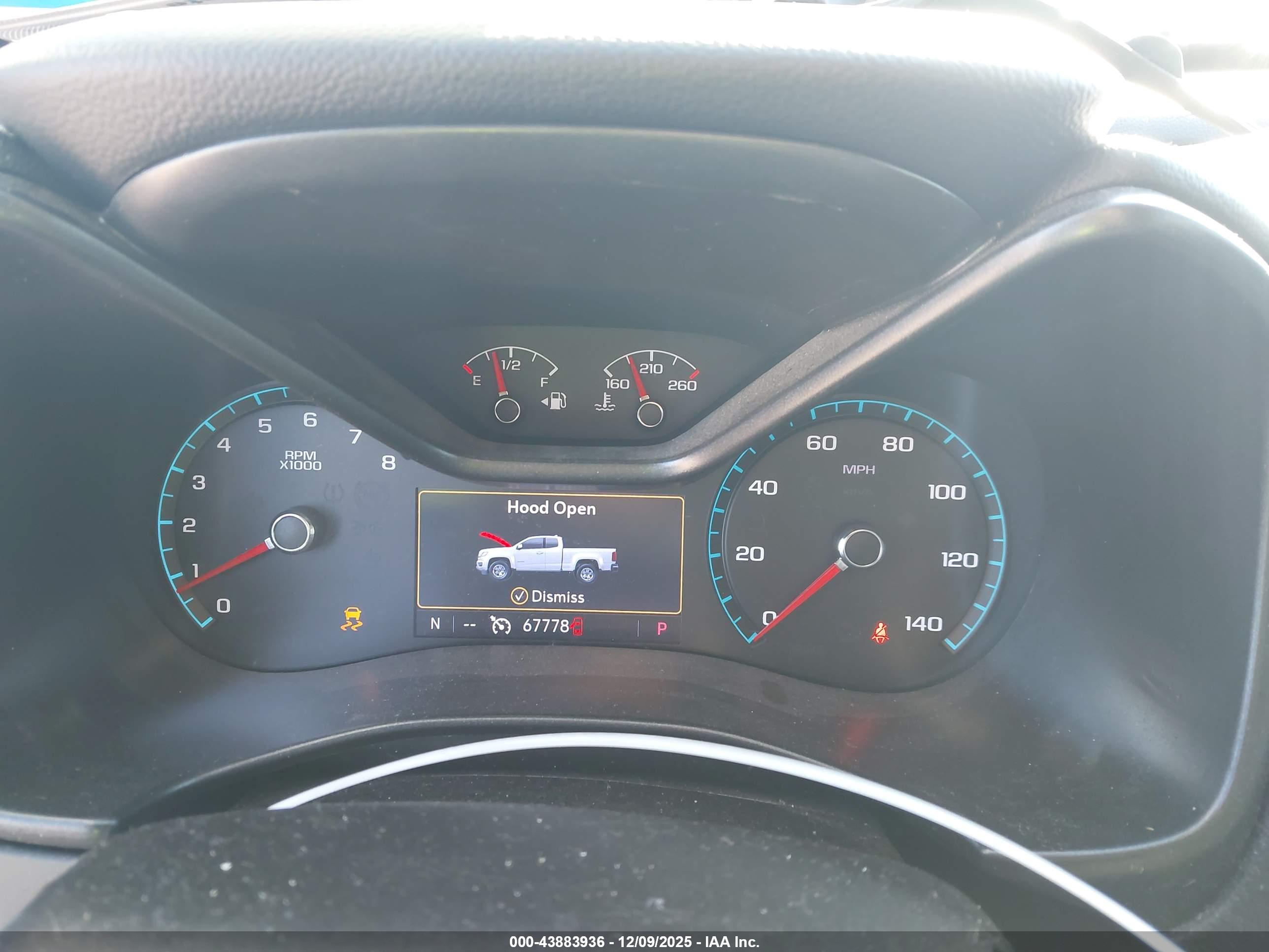 CHEVROLET COLORADO image 7