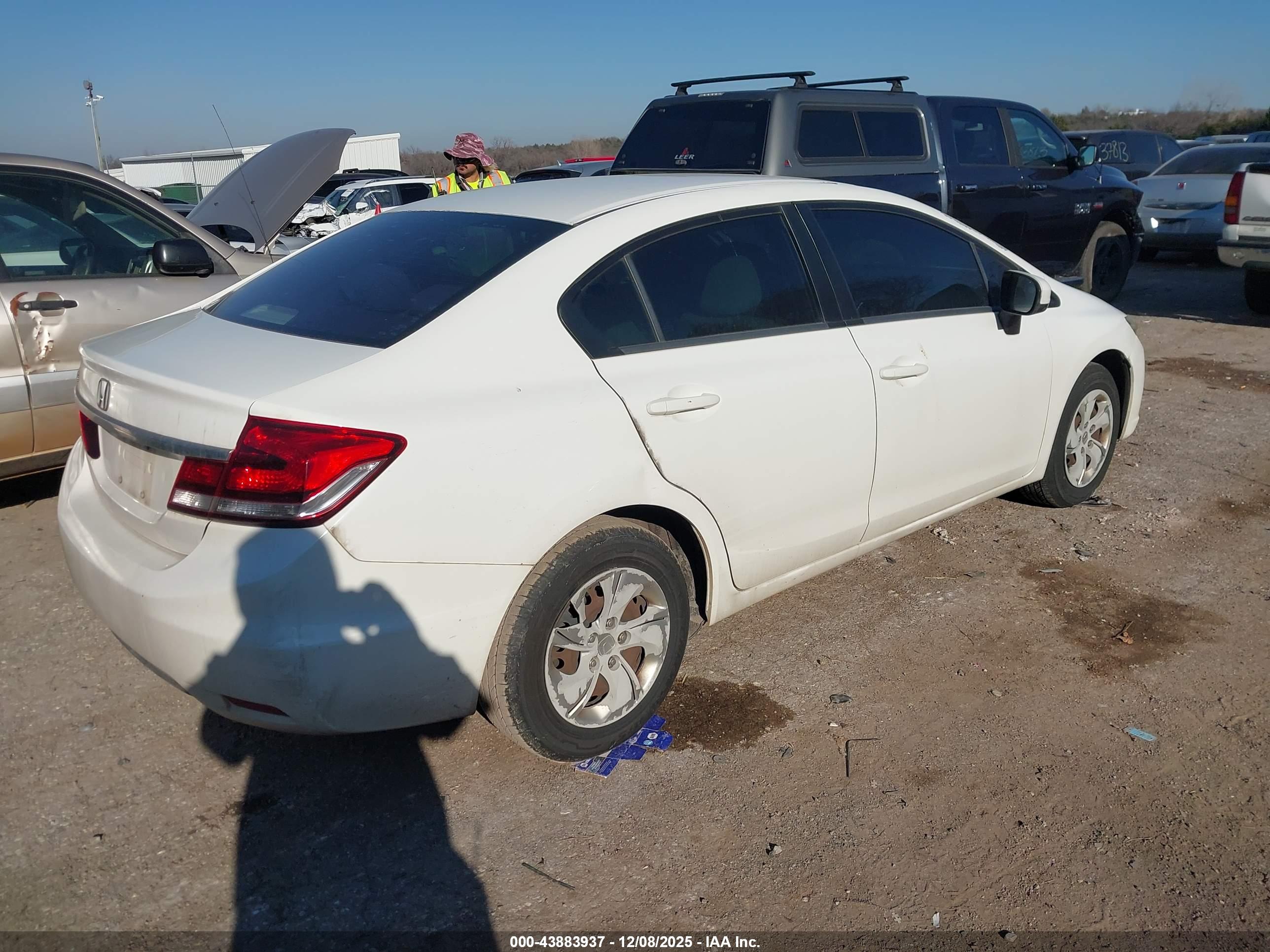 HONDA CIVIC image 4