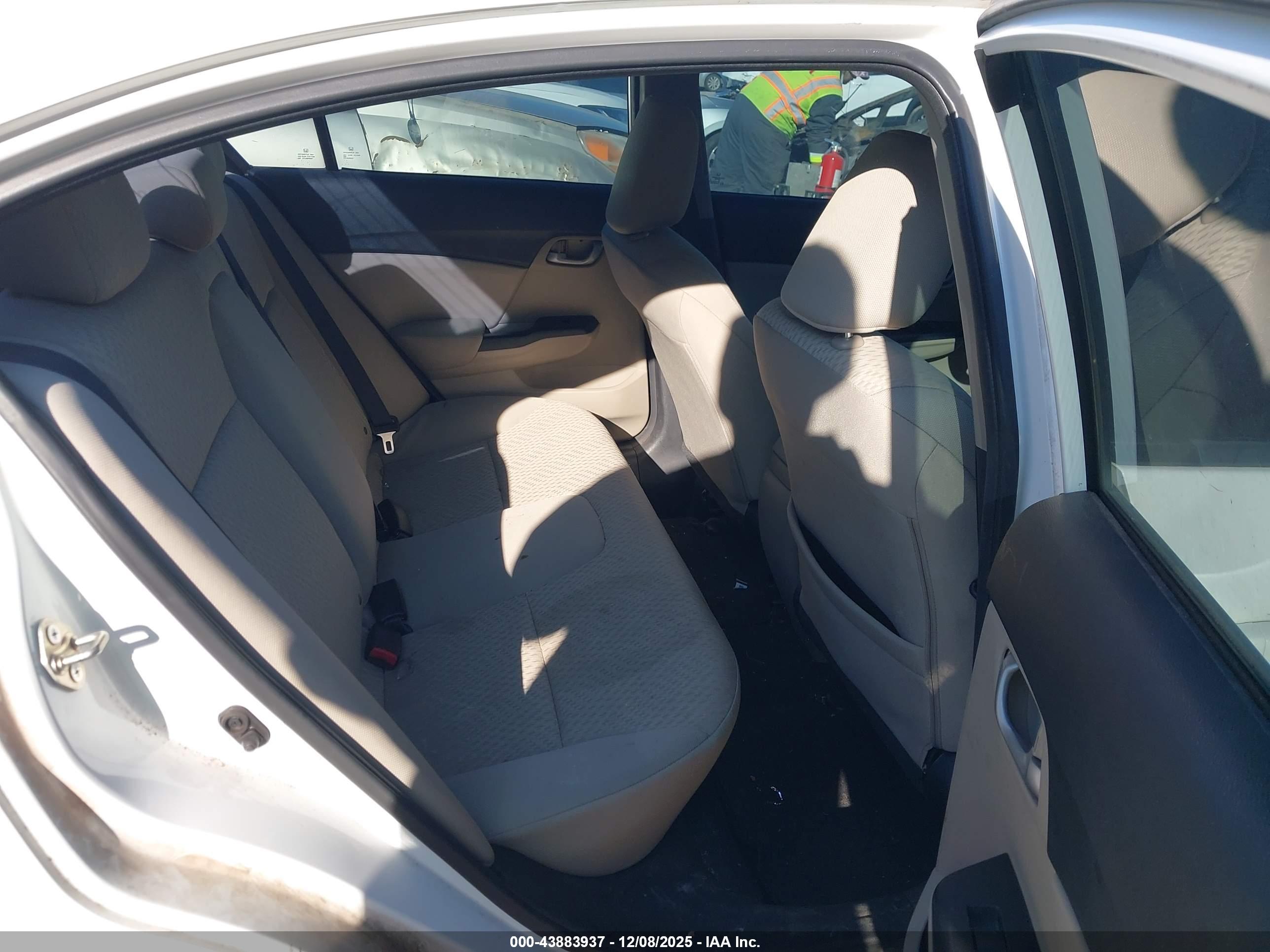 HONDA CIVIC image 8