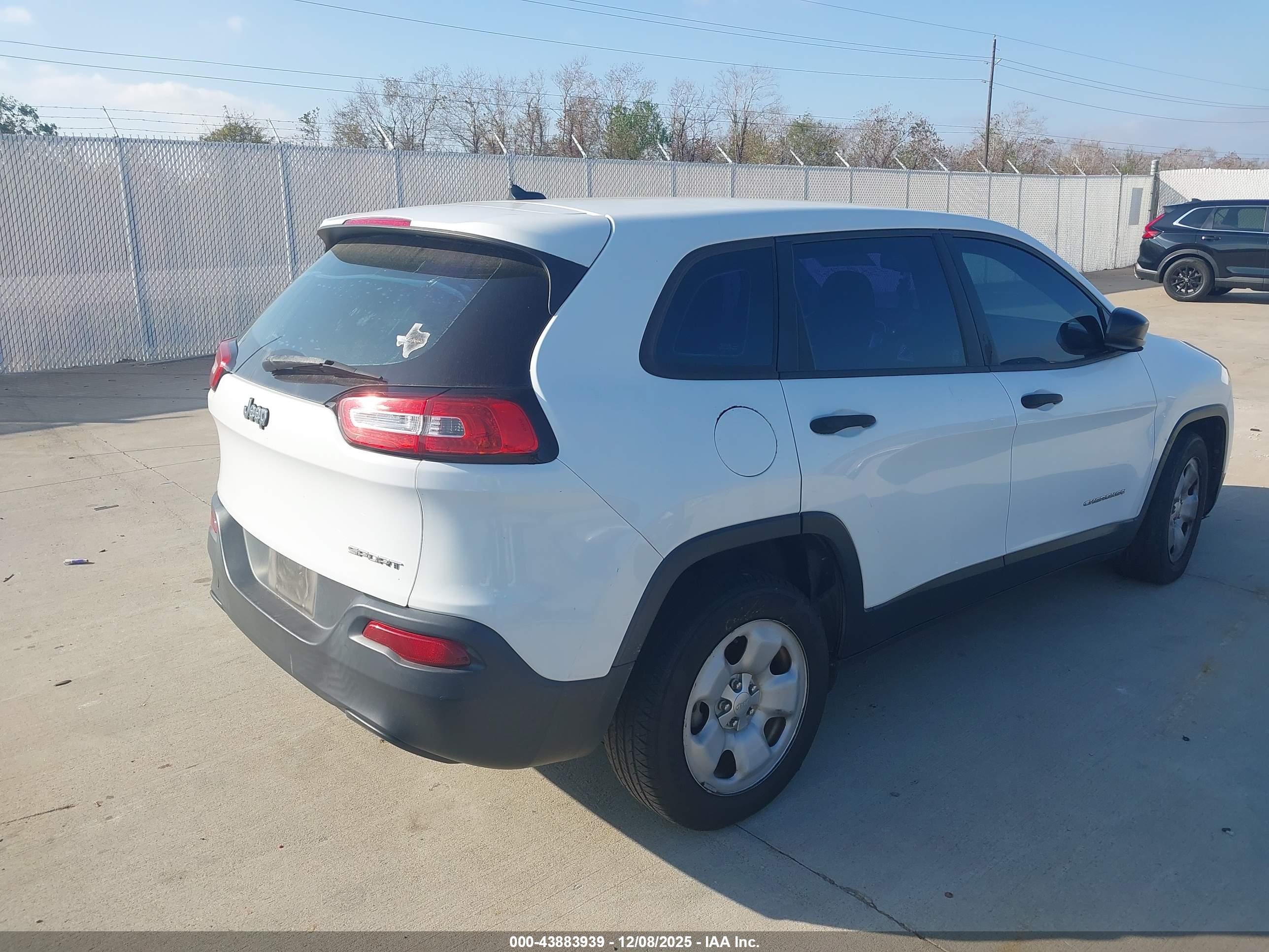 JEEP CHEROKEE image 4