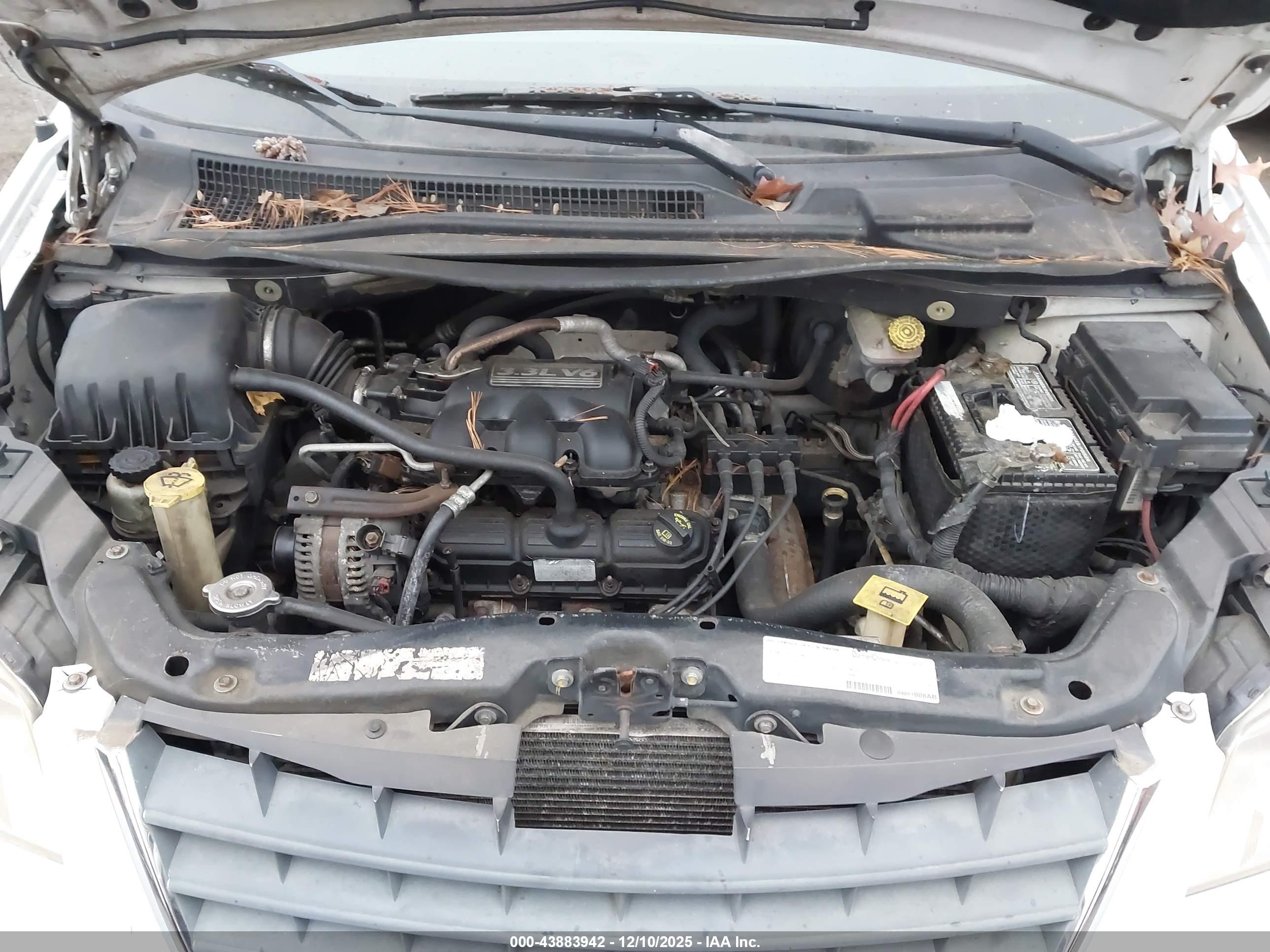 CHRYSLER TOWN image 10