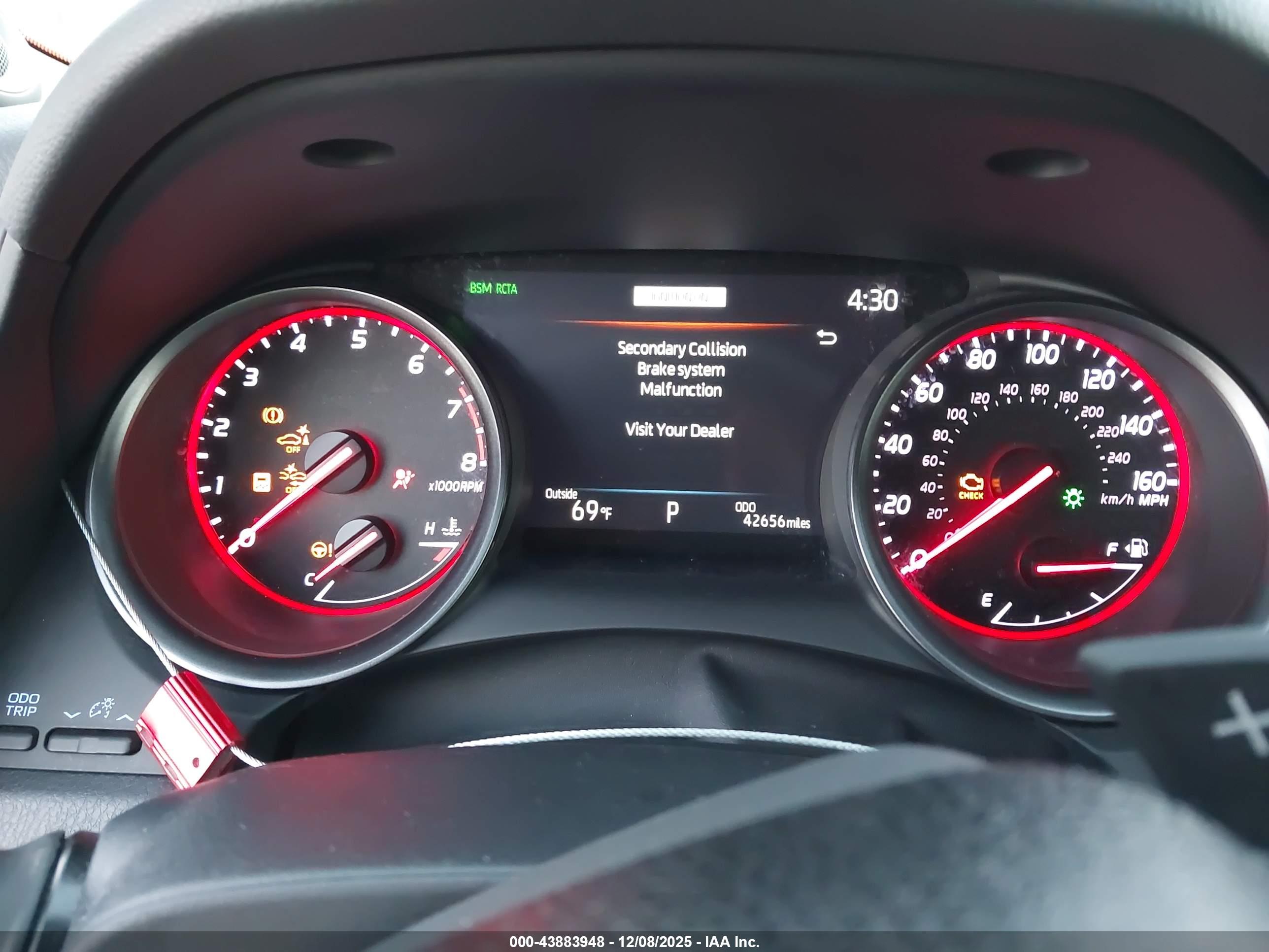 TOYOTA CAMRY image 7