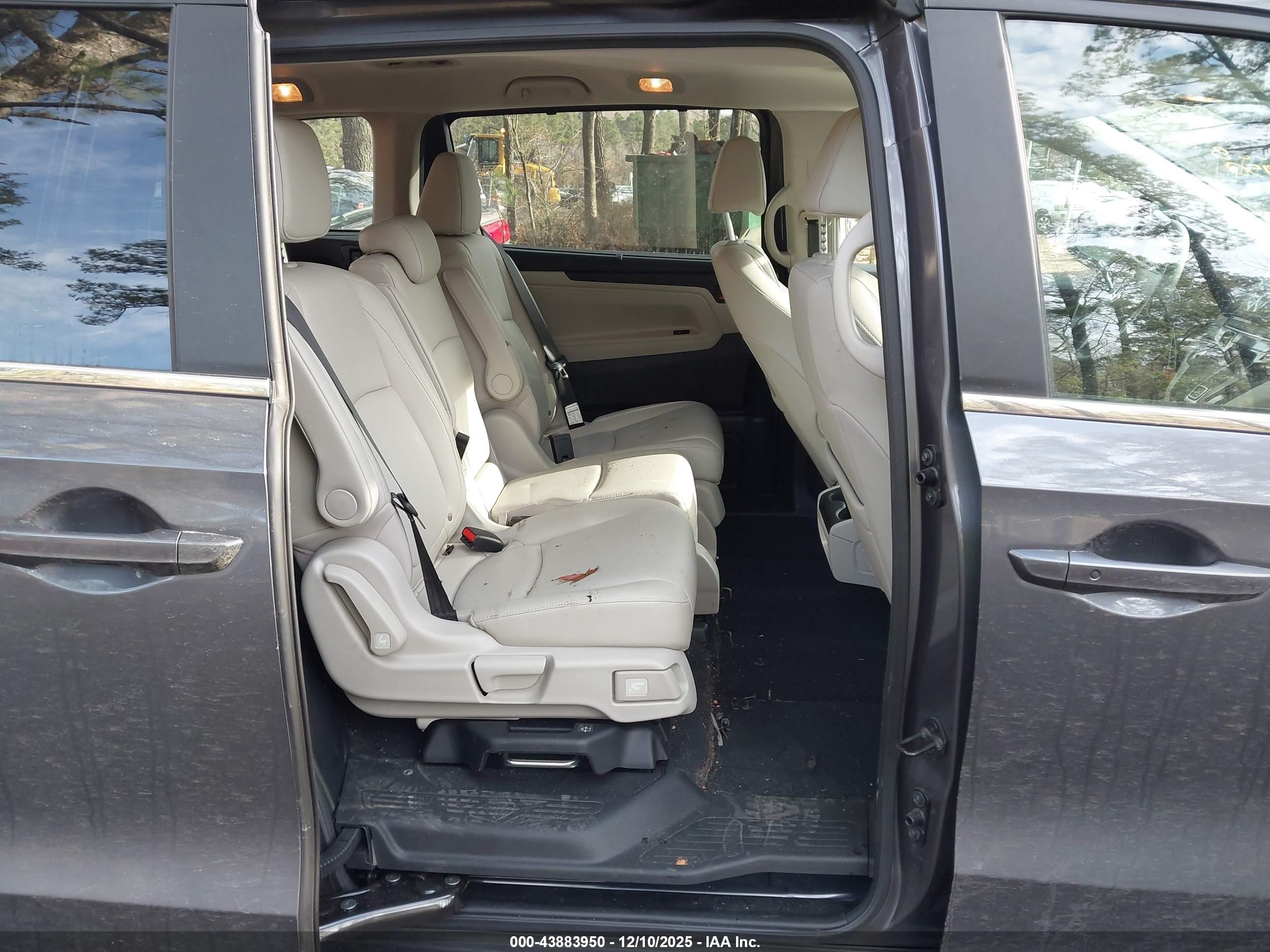 HONDA ODYSSEY image 8