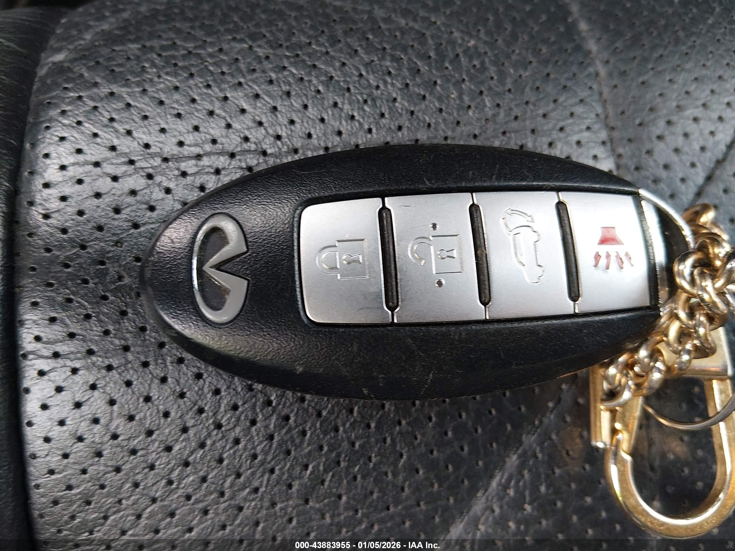 INFINITI FX35 image 11