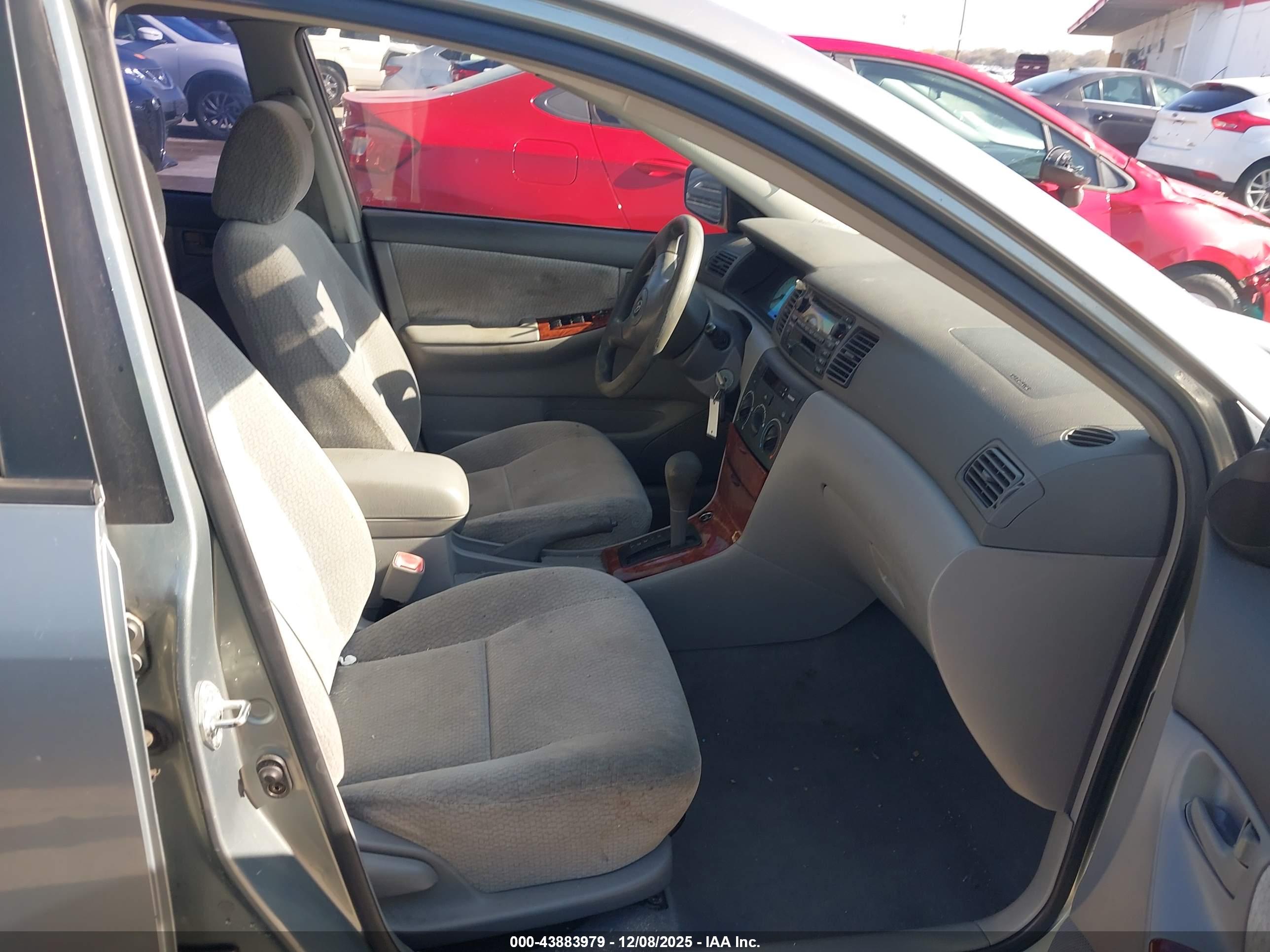 TOYOTA COROLLA image 5