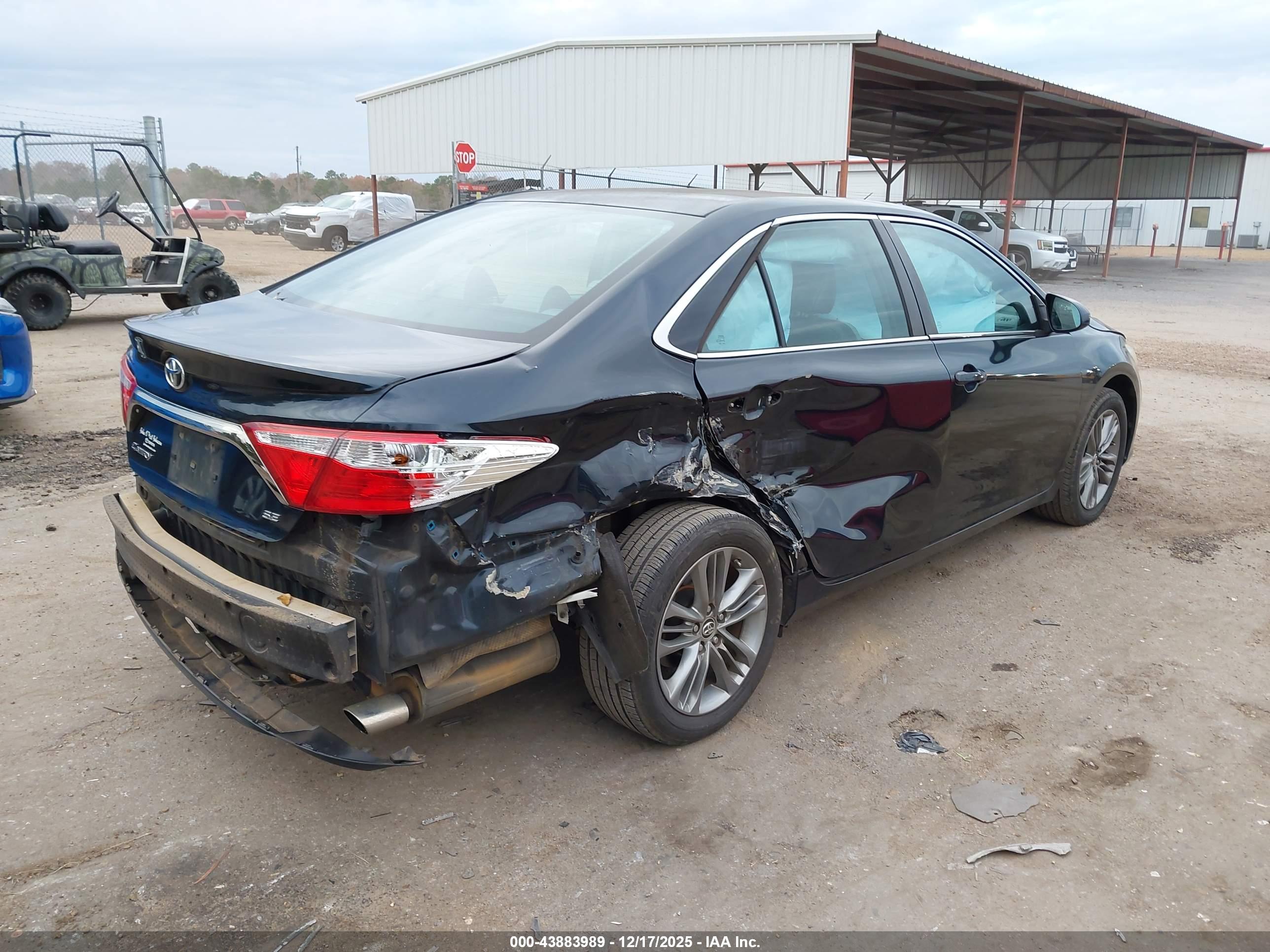 TOYOTA CAMRY image 4
