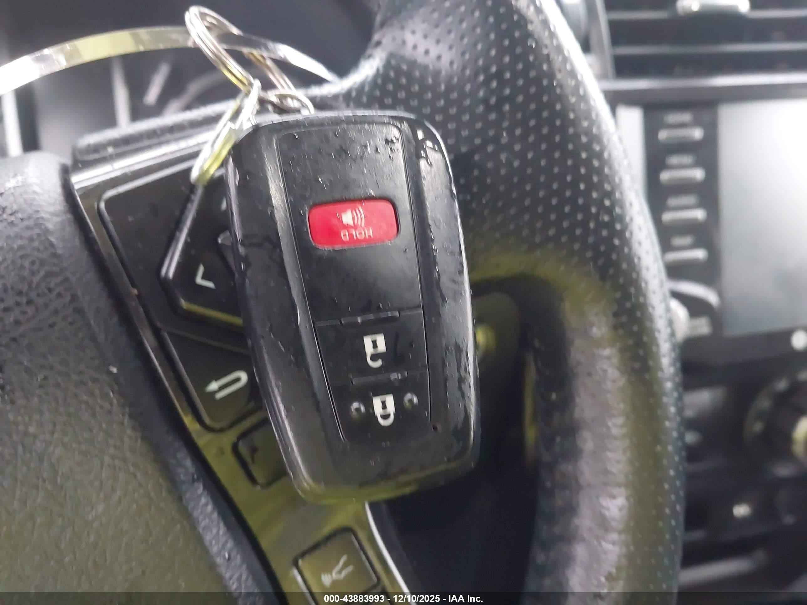 TOYOTA 4RUNNER image 11