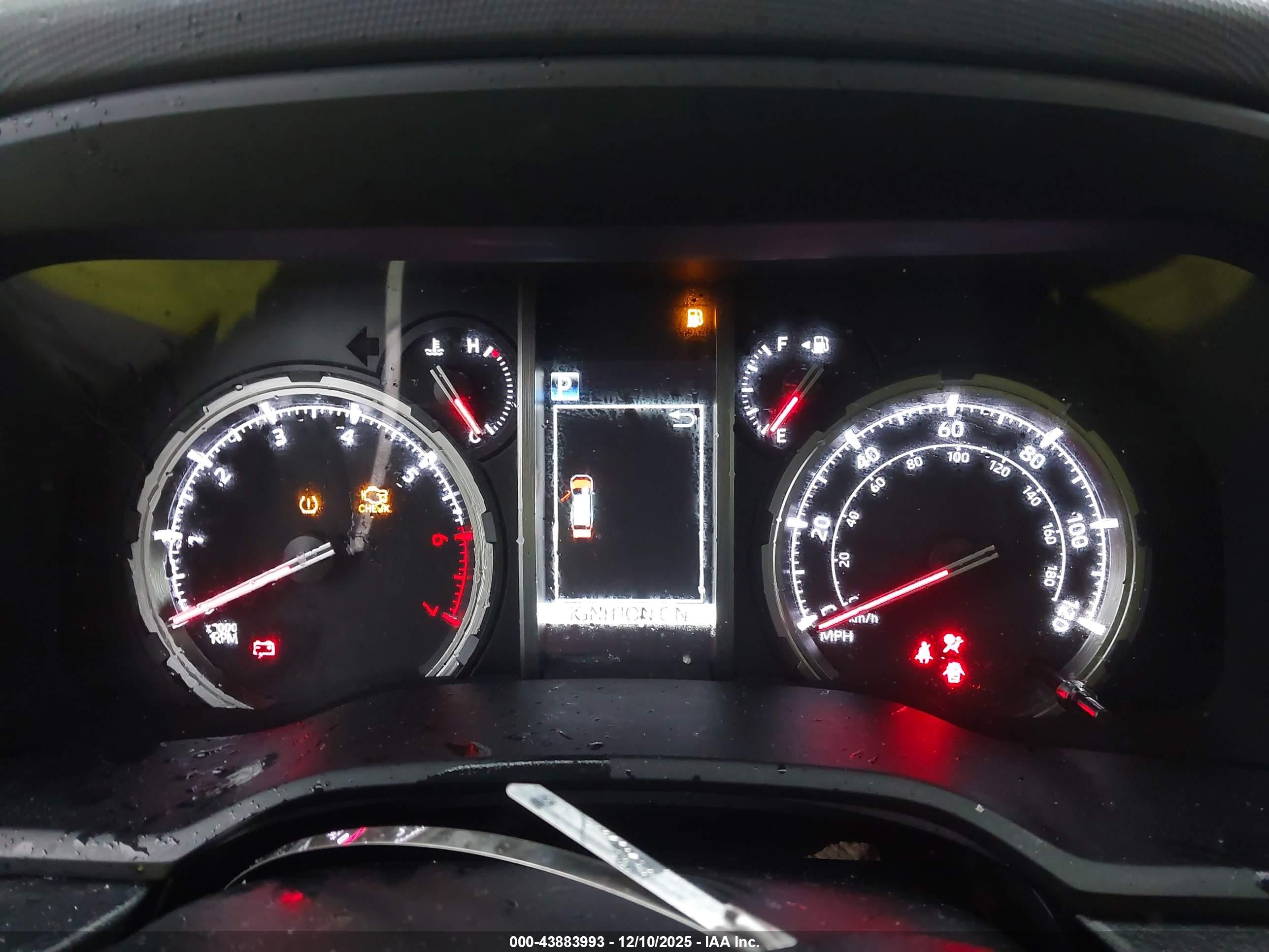 TOYOTA 4RUNNER image 7