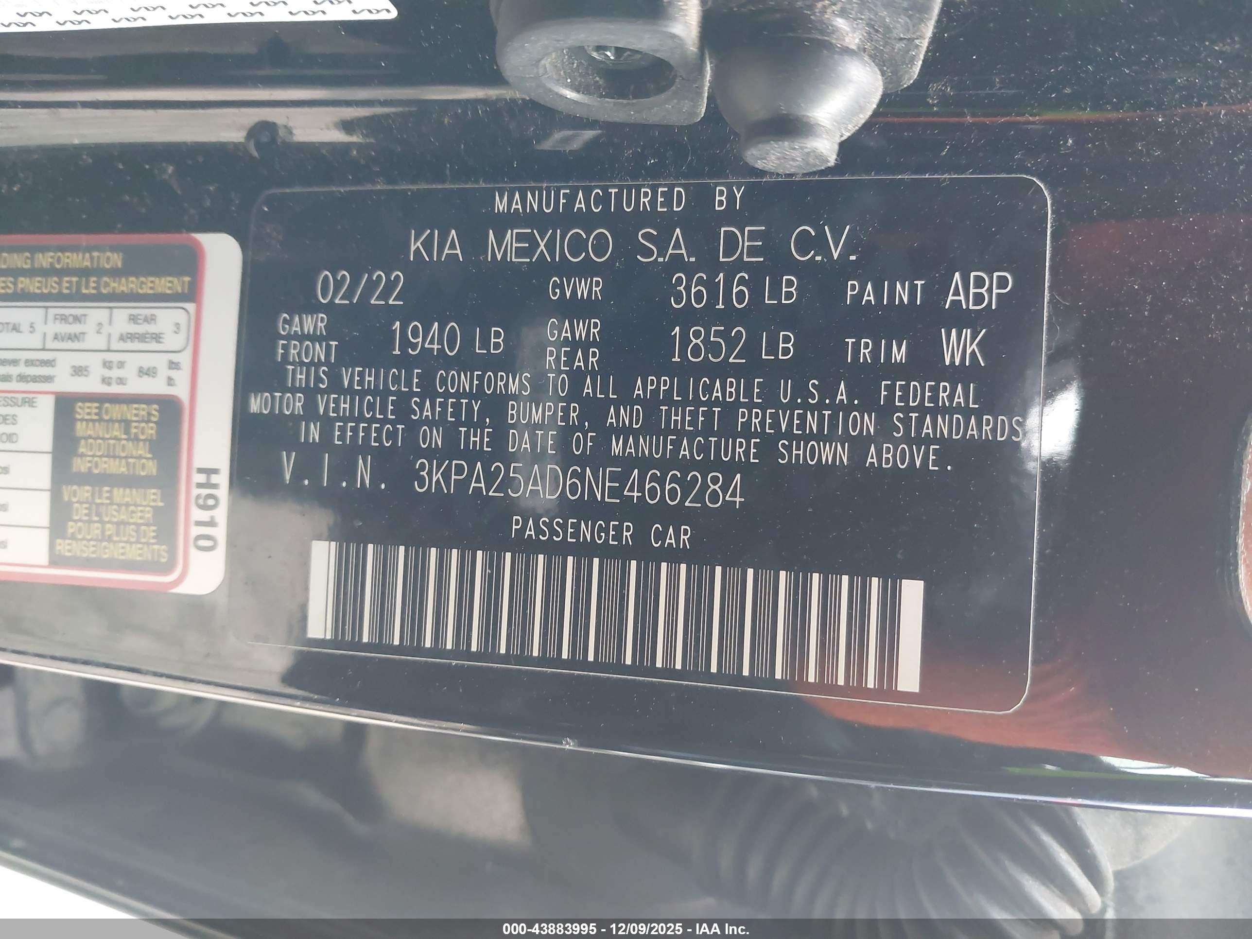 KIA RIO image 9