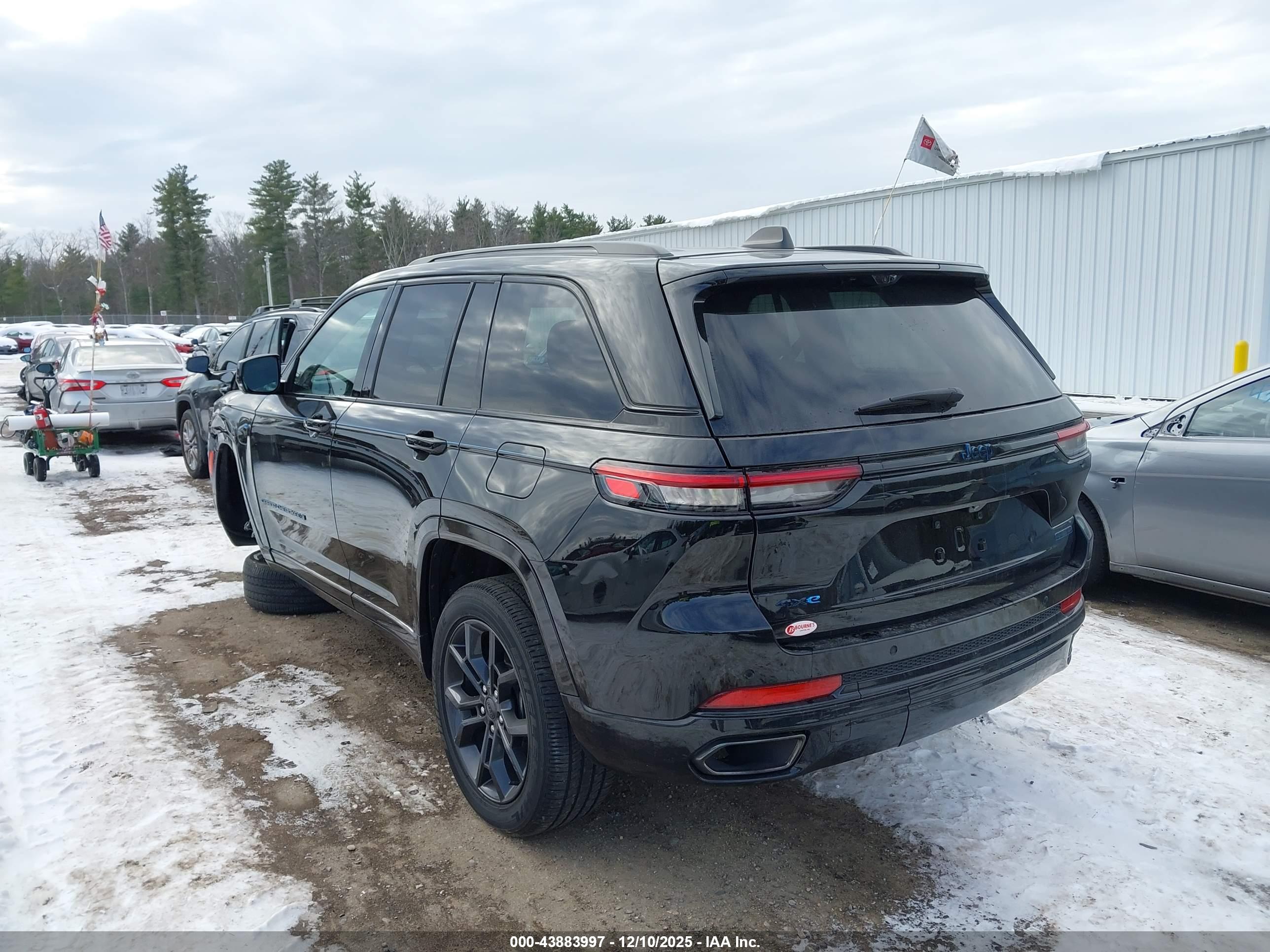 JEEP GRAND image 3