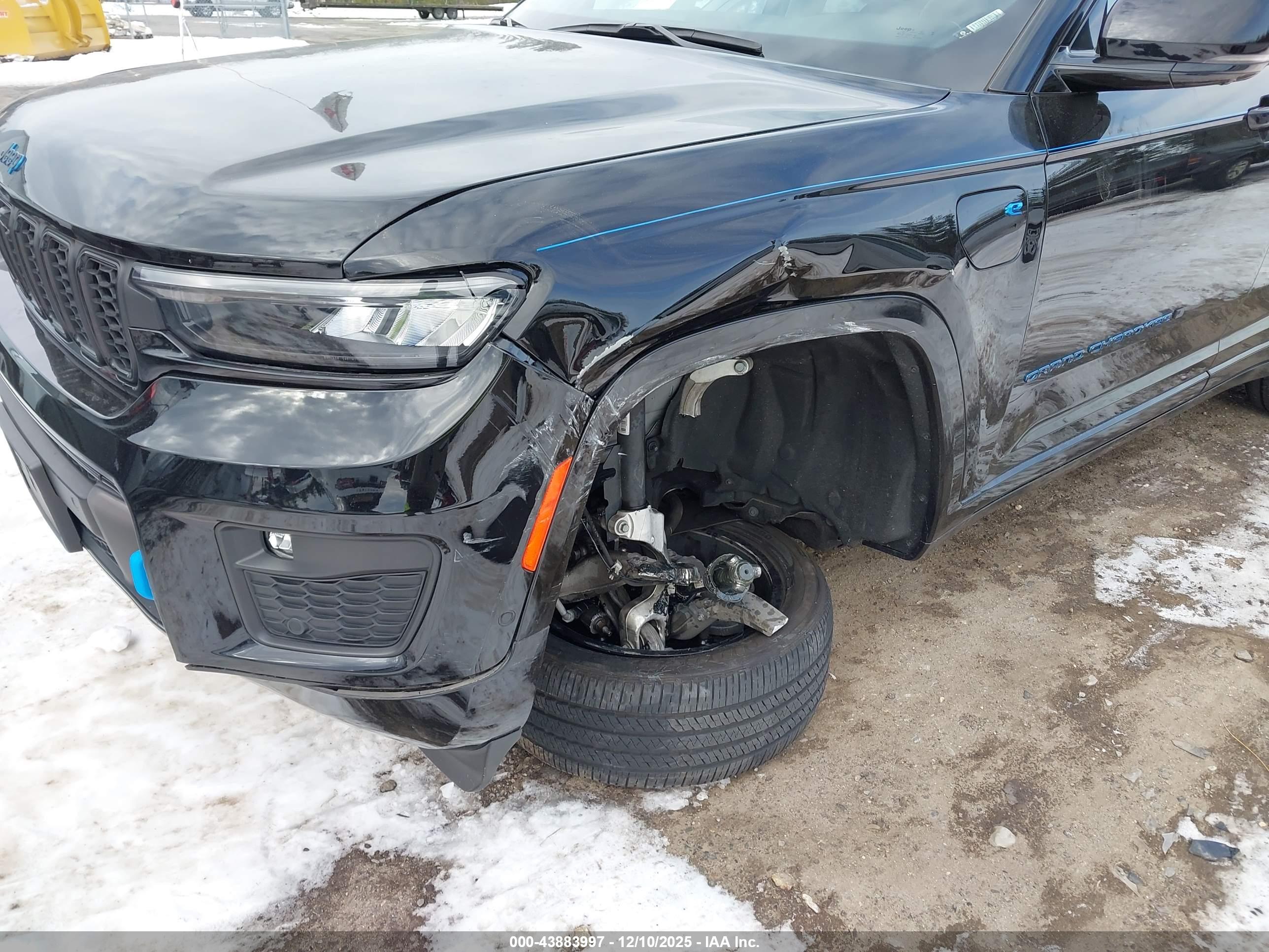 JEEP GRAND image 6