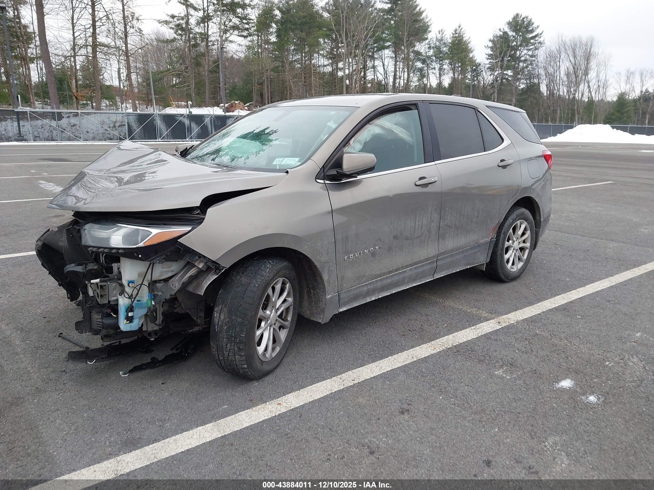CHEVROLET EQUINOX image 2