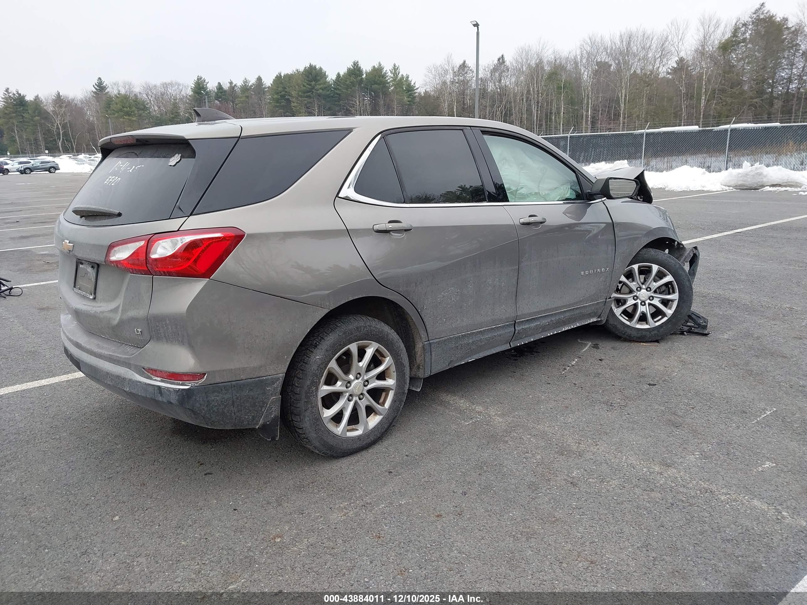 CHEVROLET EQUINOX image 4