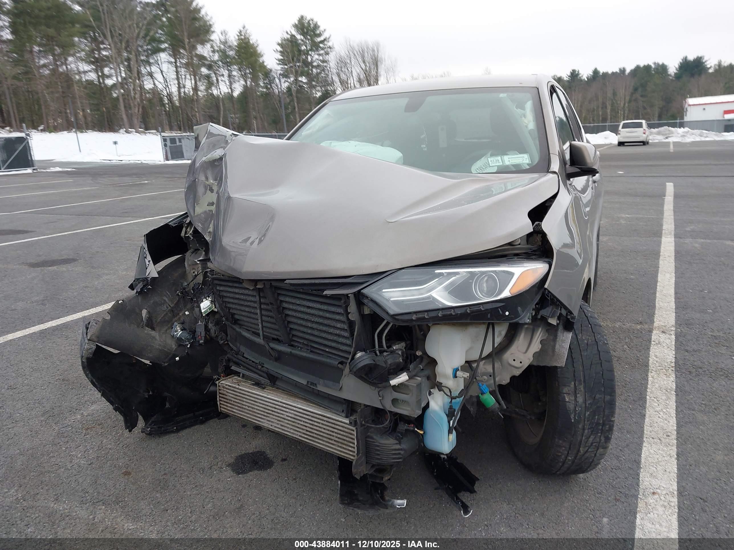 CHEVROLET EQUINOX image 6