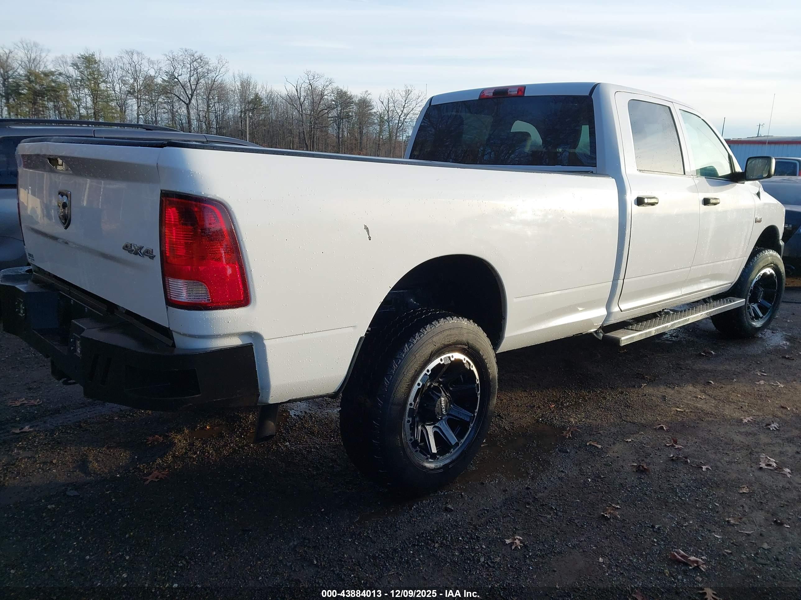 RAM 2500 image 4