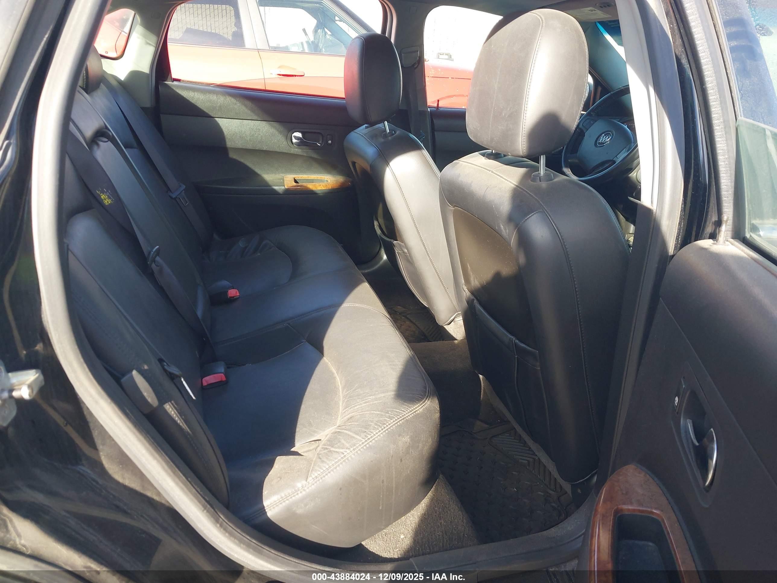 BUICK LACROSSE image 8