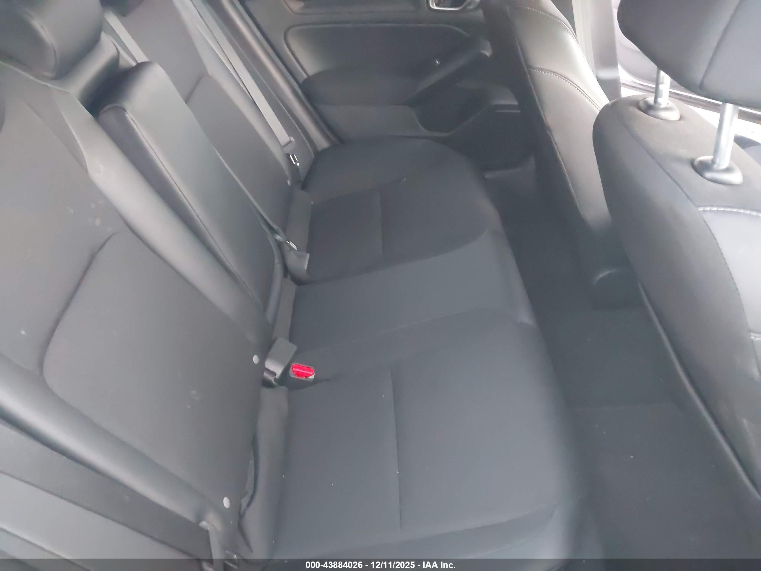 HONDA CIVIC image 8