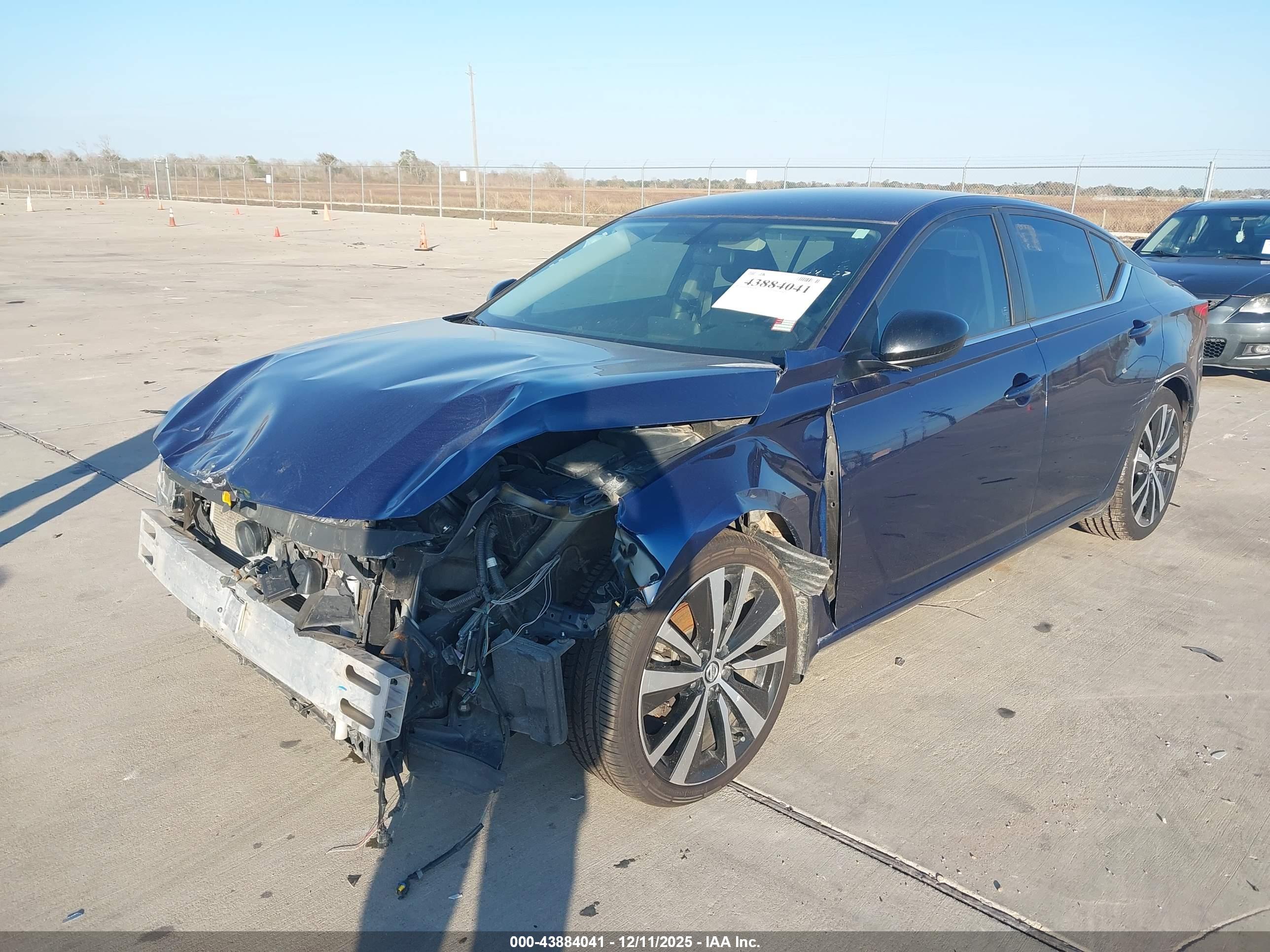 NISSAN ALTIMA image 2