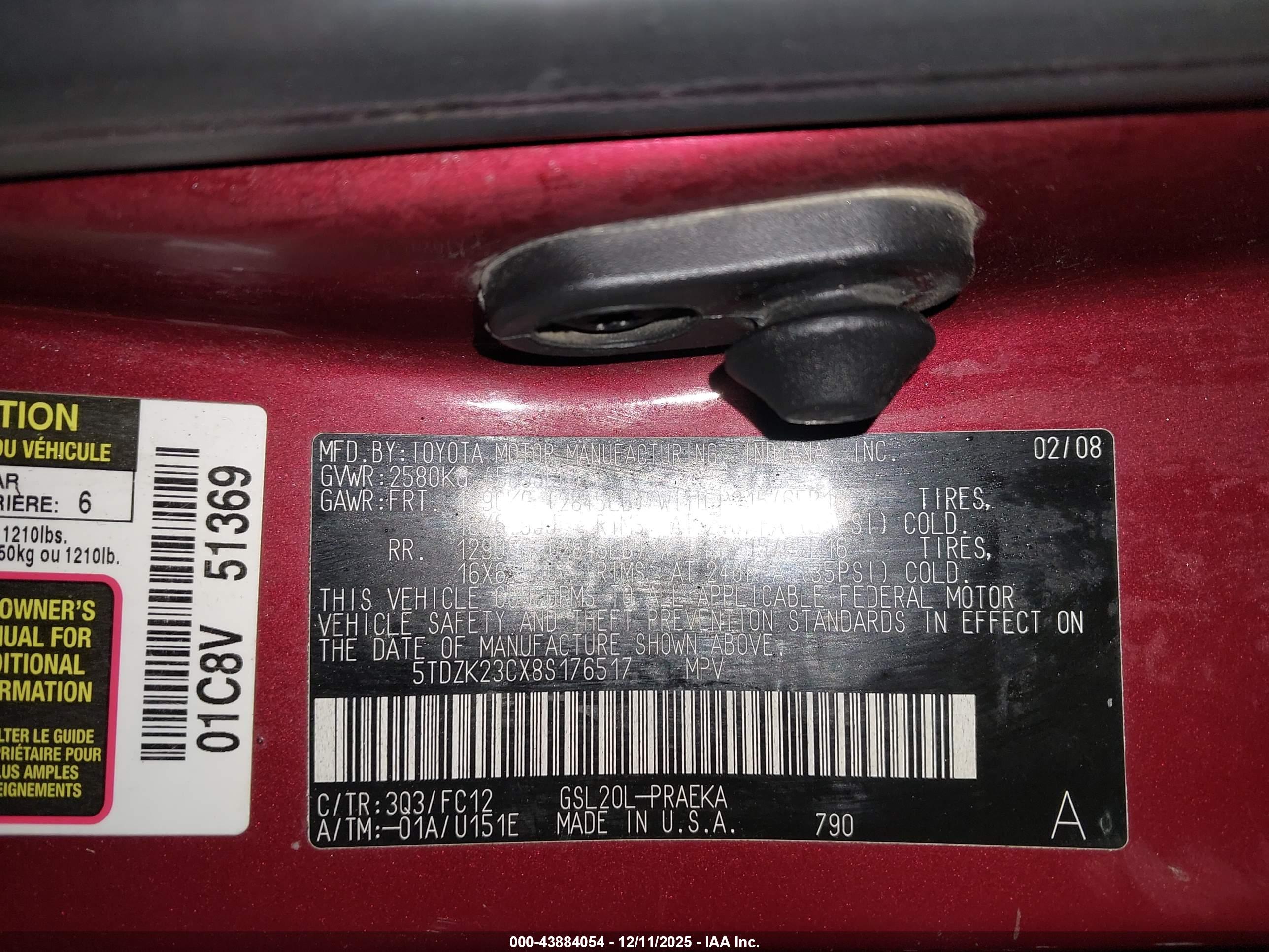 TOYOTA SIENNA image 9