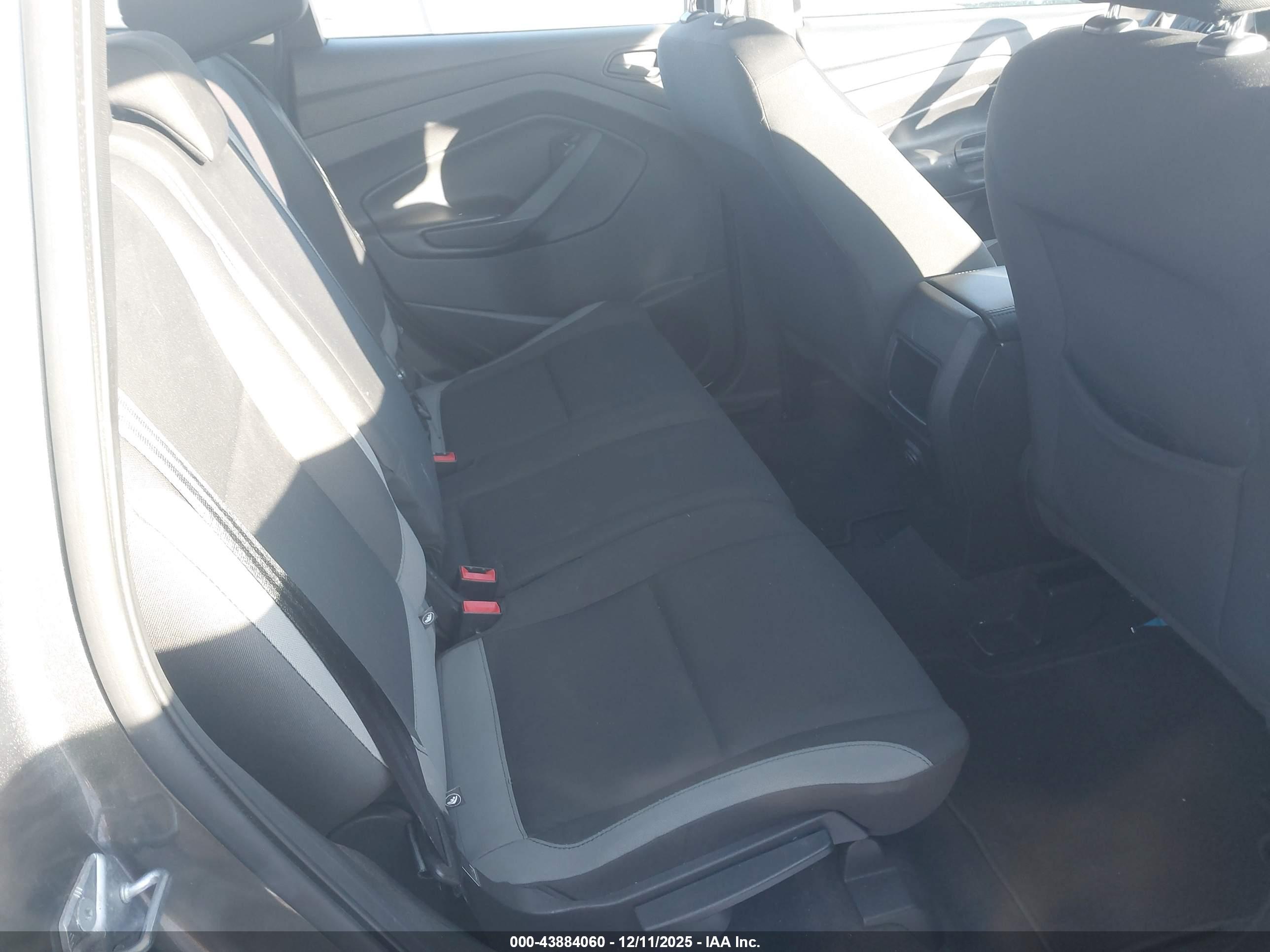 FORD ESCAPE image 8