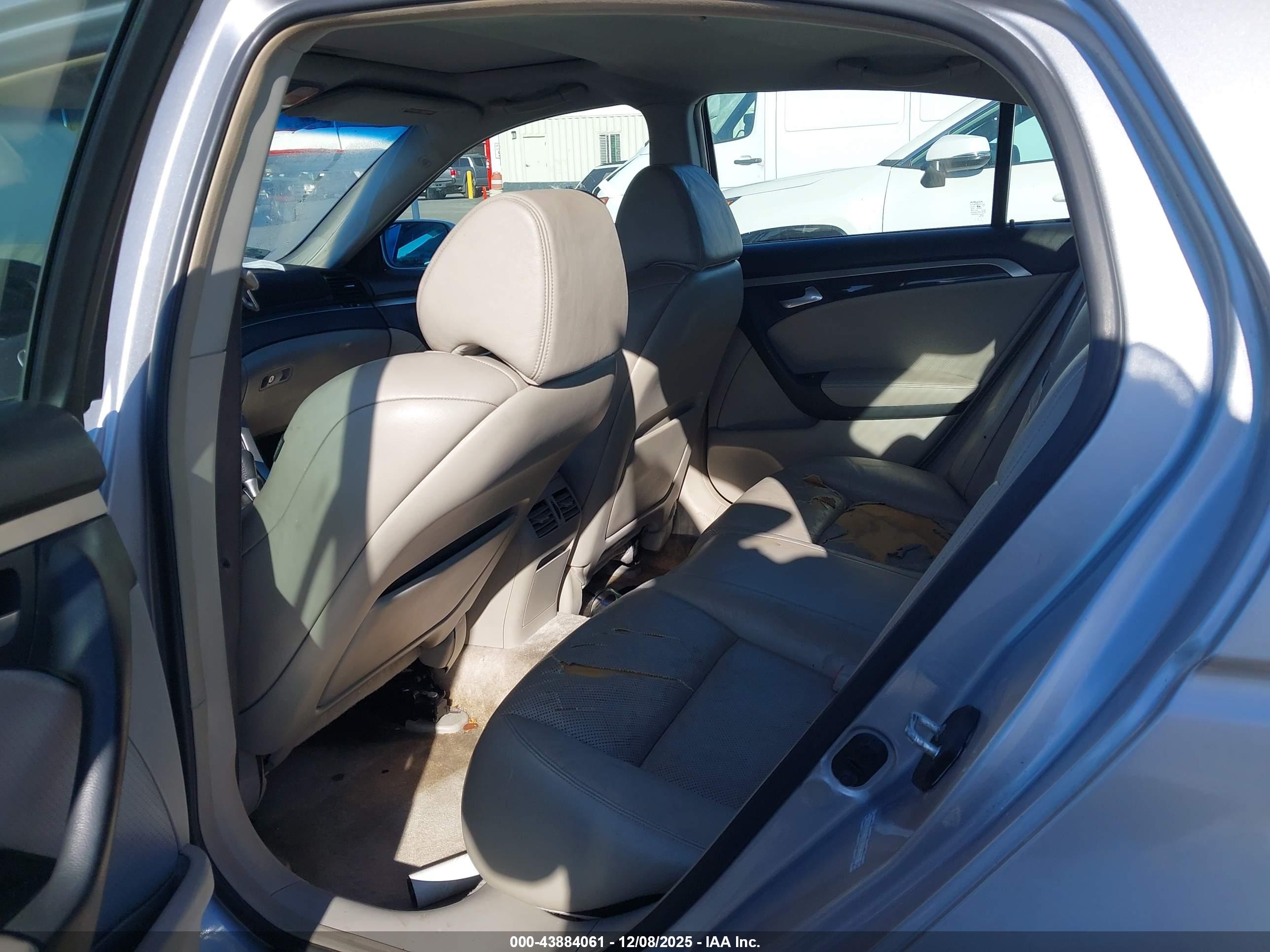 ACURA TL image 8