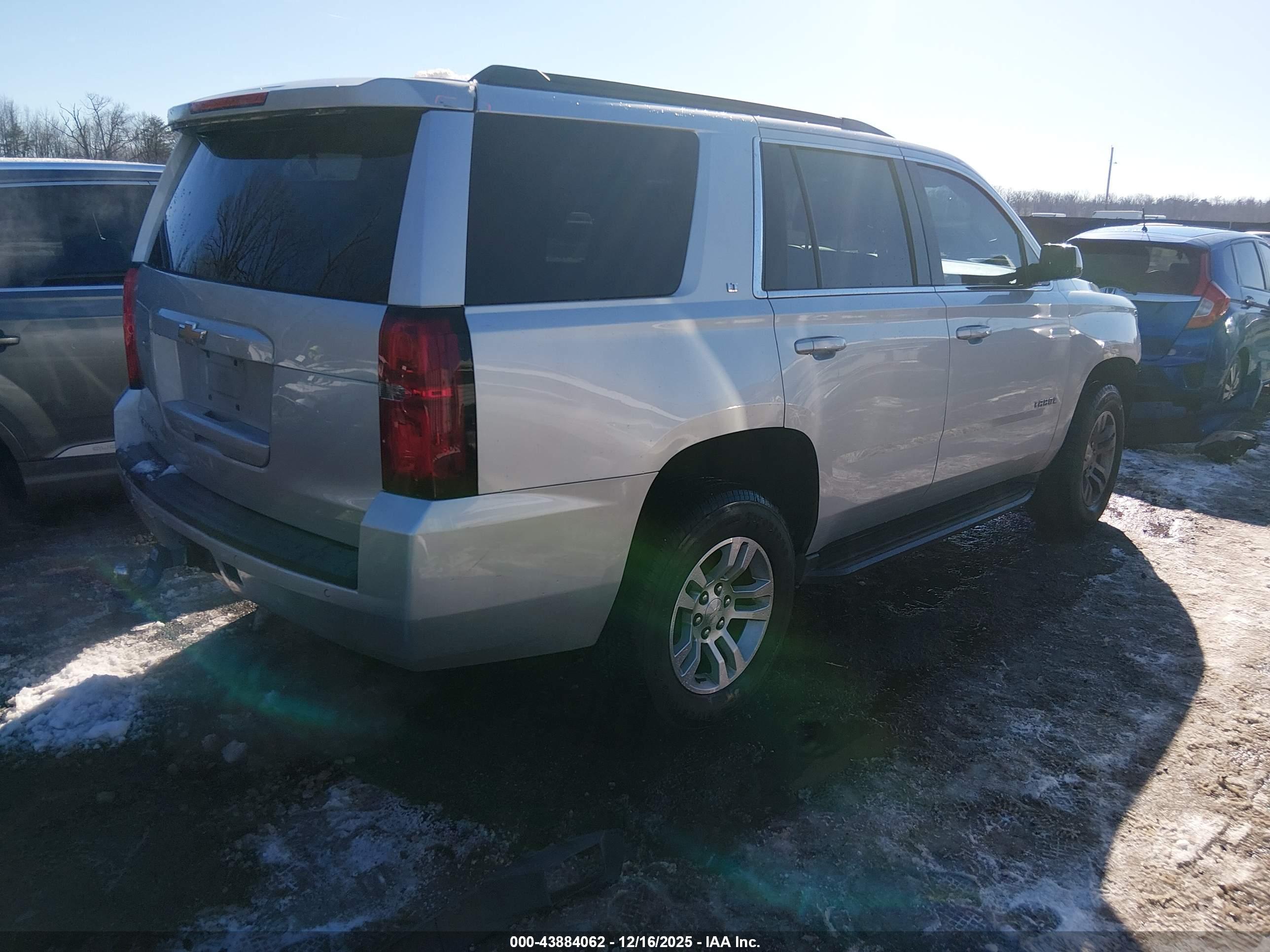 CHEVROLET TAHOE image 4