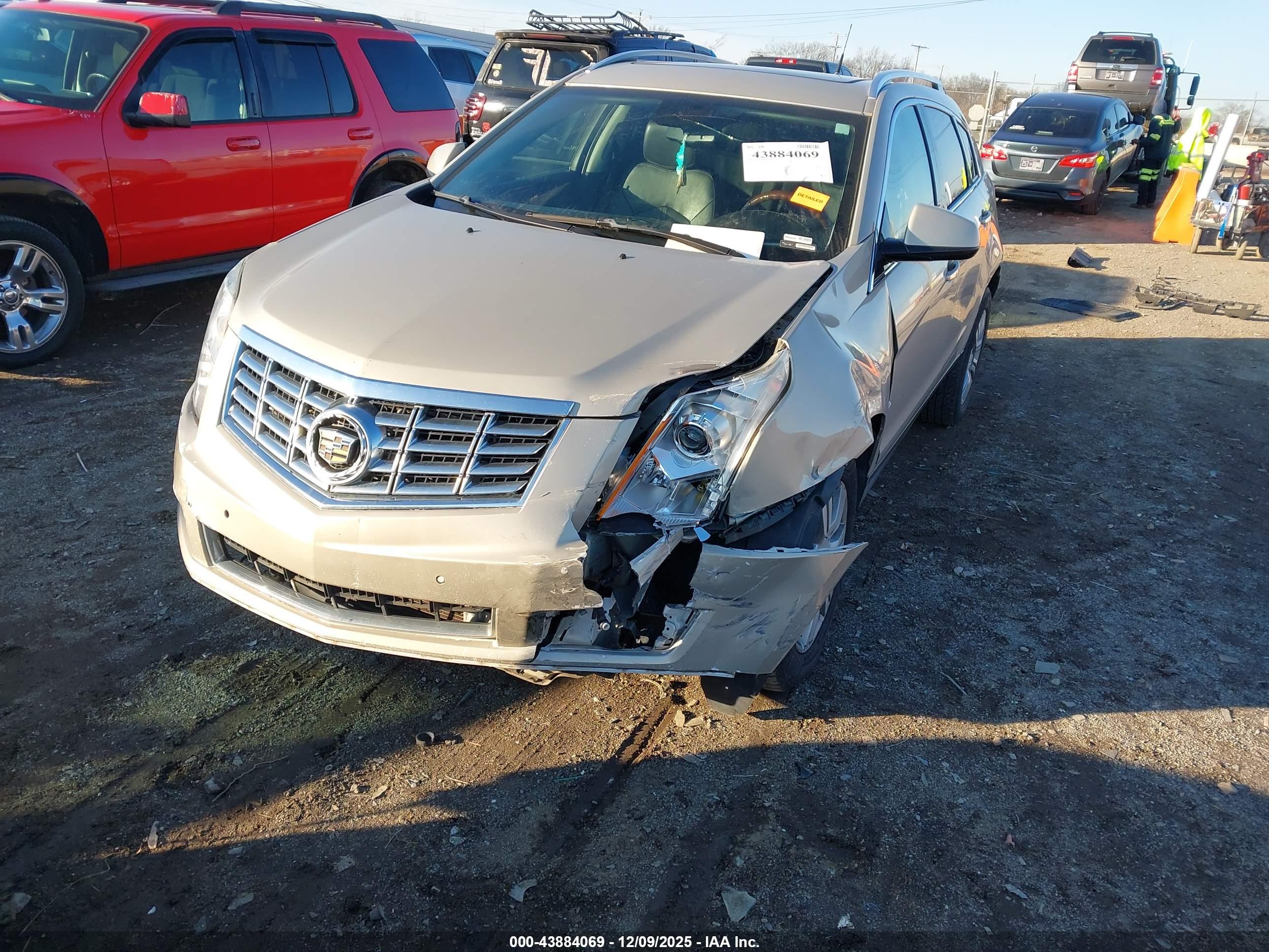 CADILLAC SRX image 6