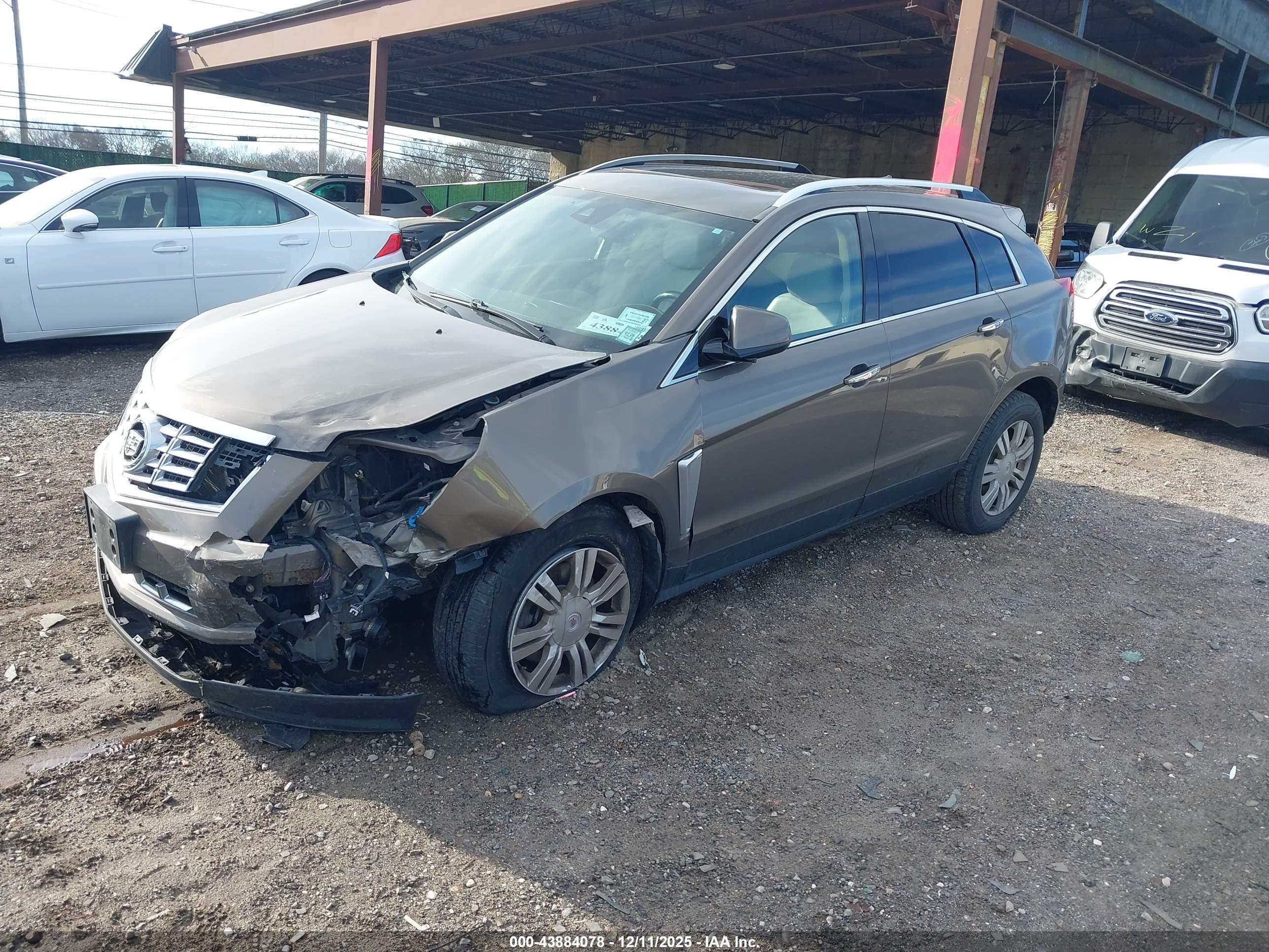 CADILLAC SRX image 2