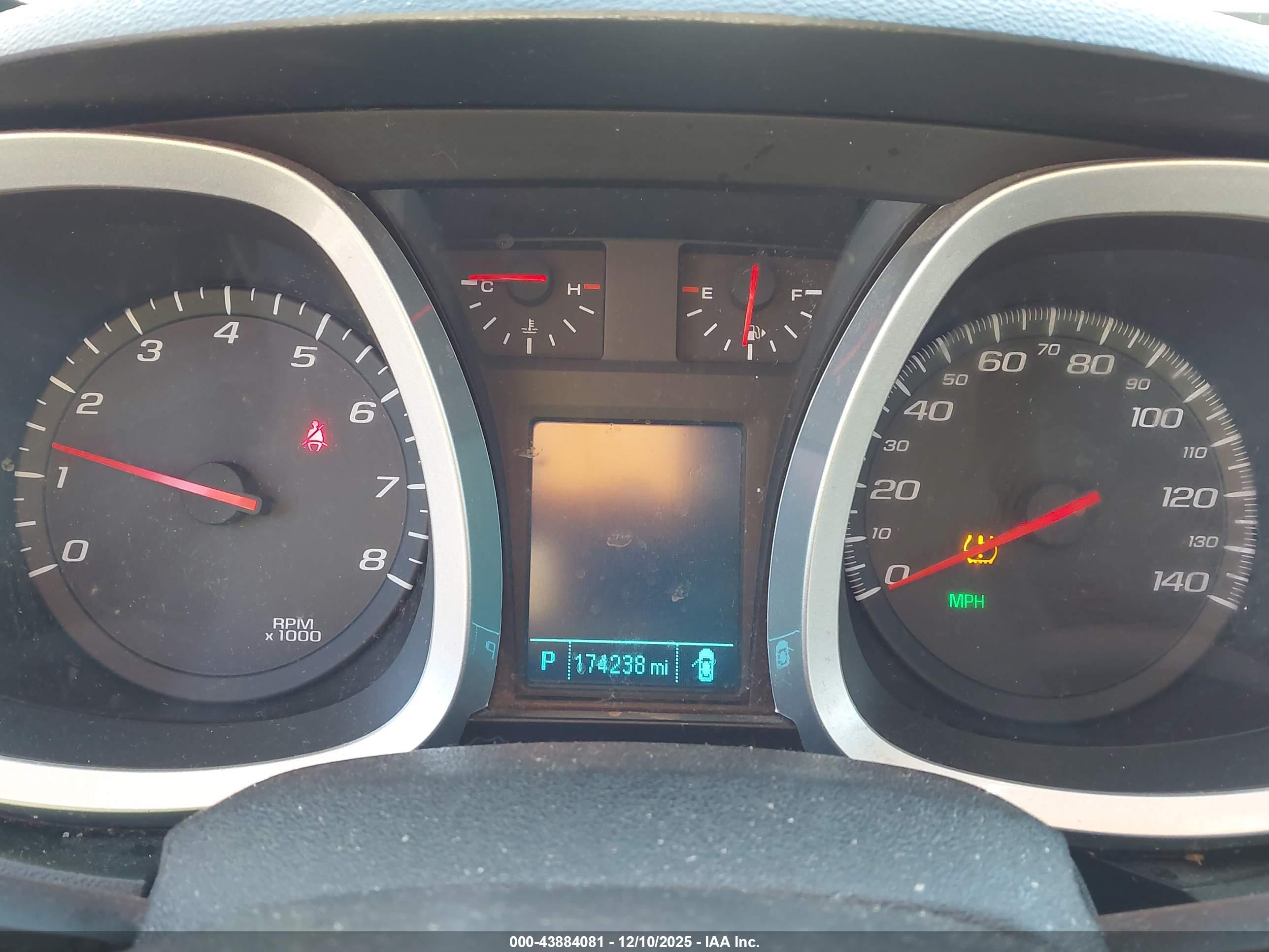 CHEVROLET EQUINOX image 7