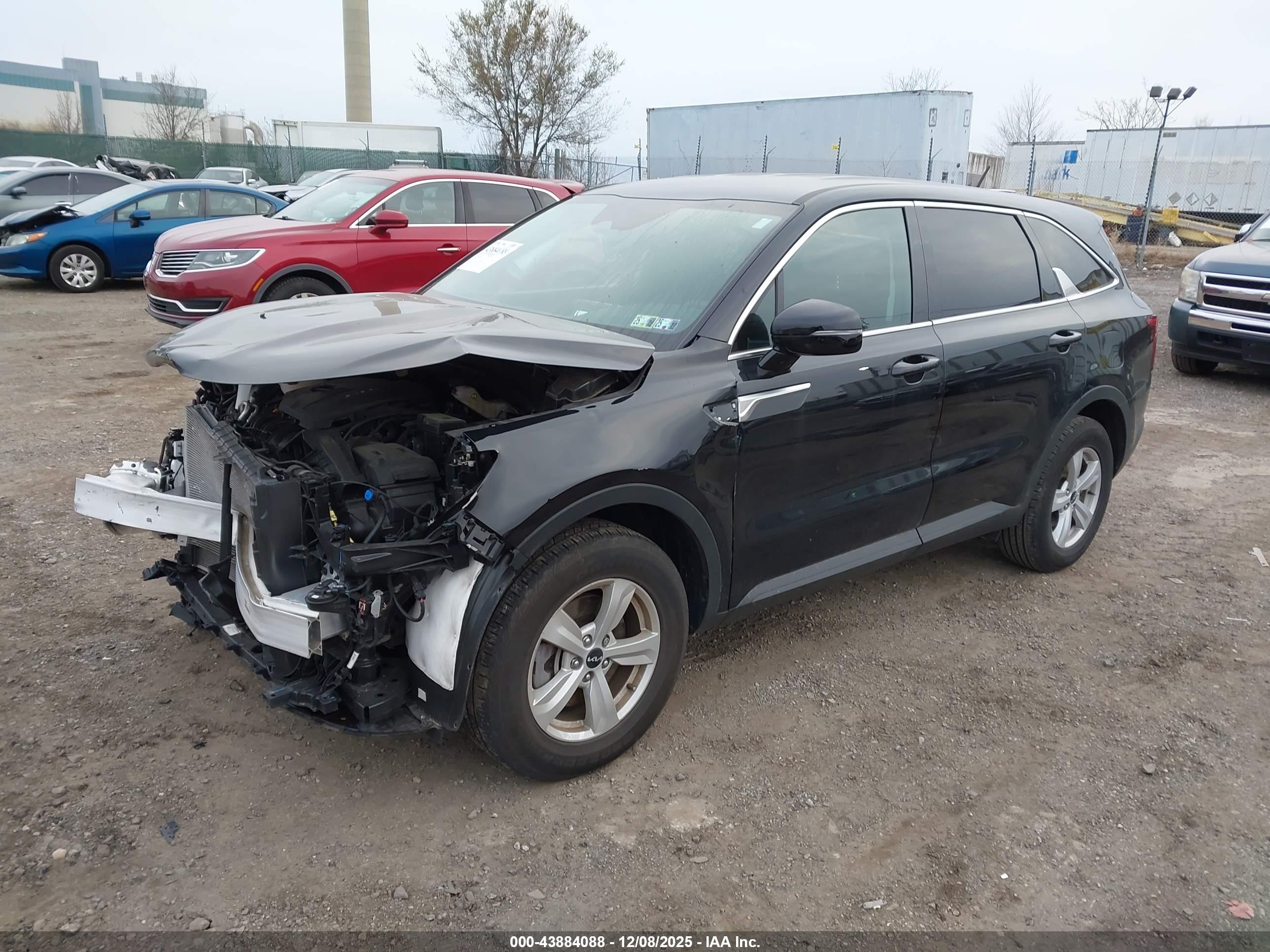 KIA SORENTO image 2