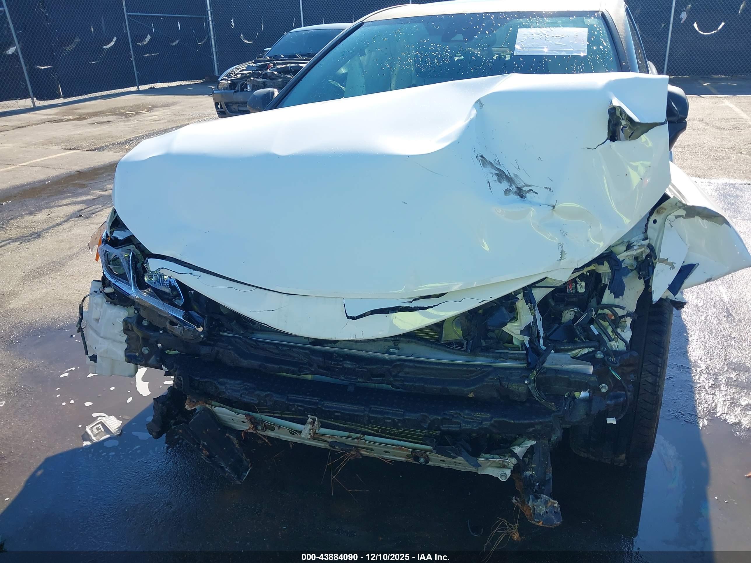 TOYOTA CAMRY image 6