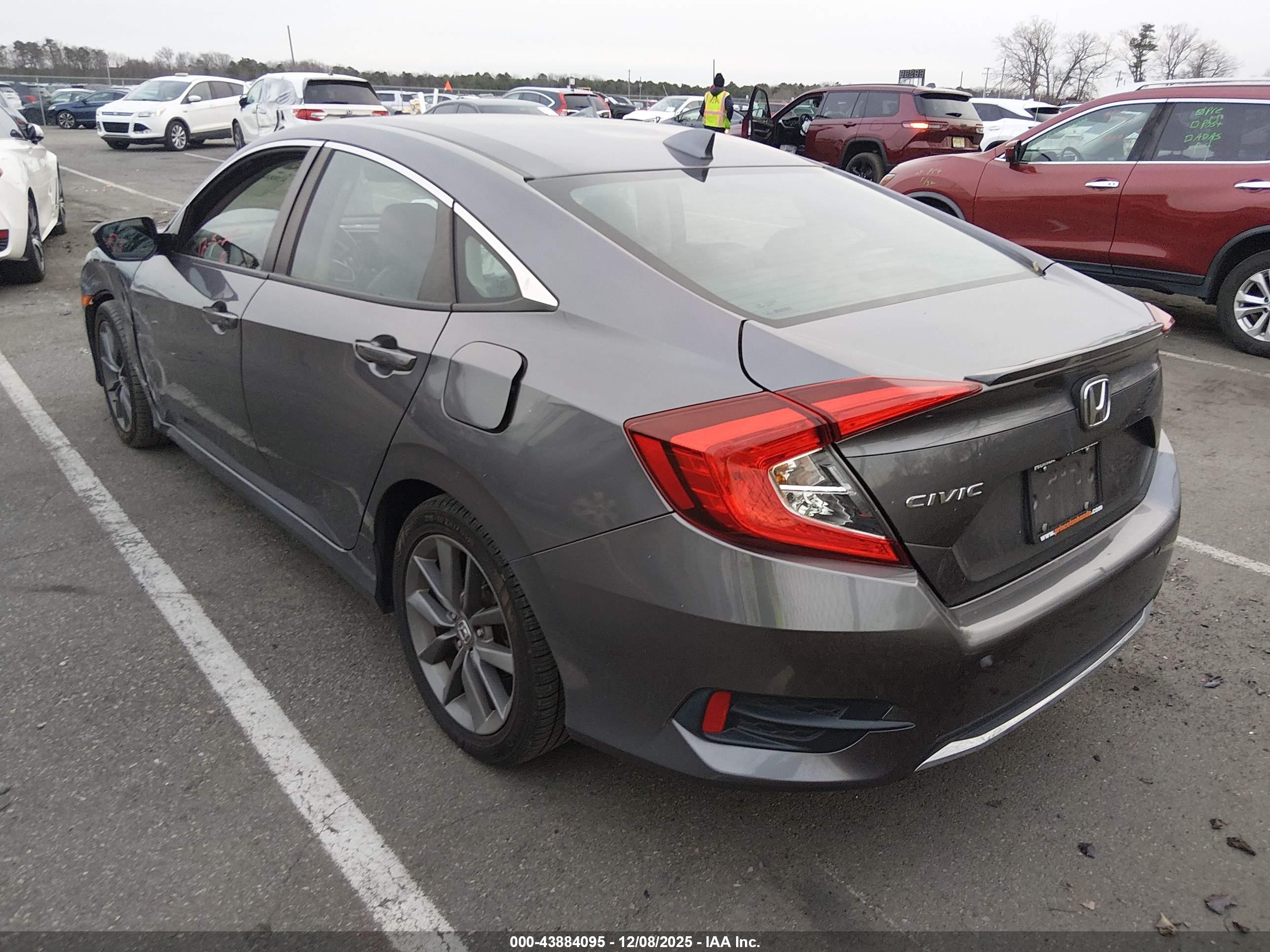 HONDA CIVIC image 3