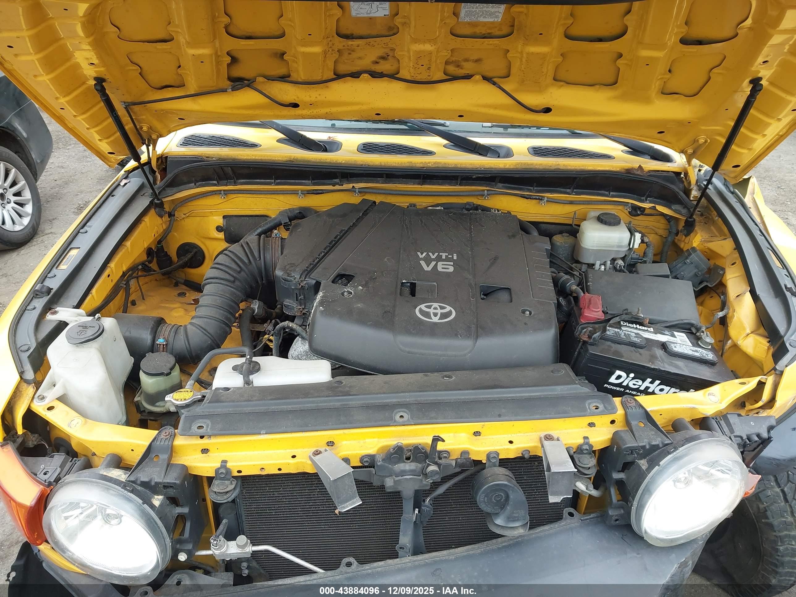 TOYOTA FJ image 10