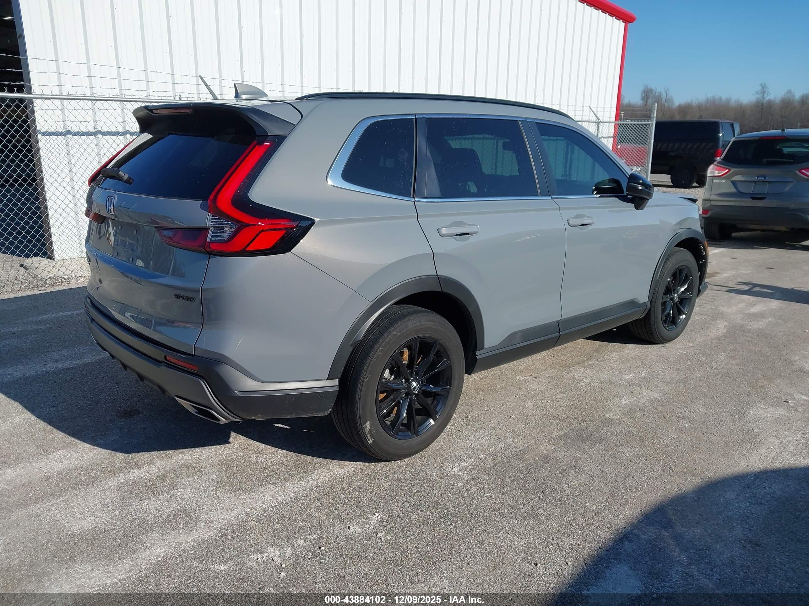 HONDA CR-V image 4