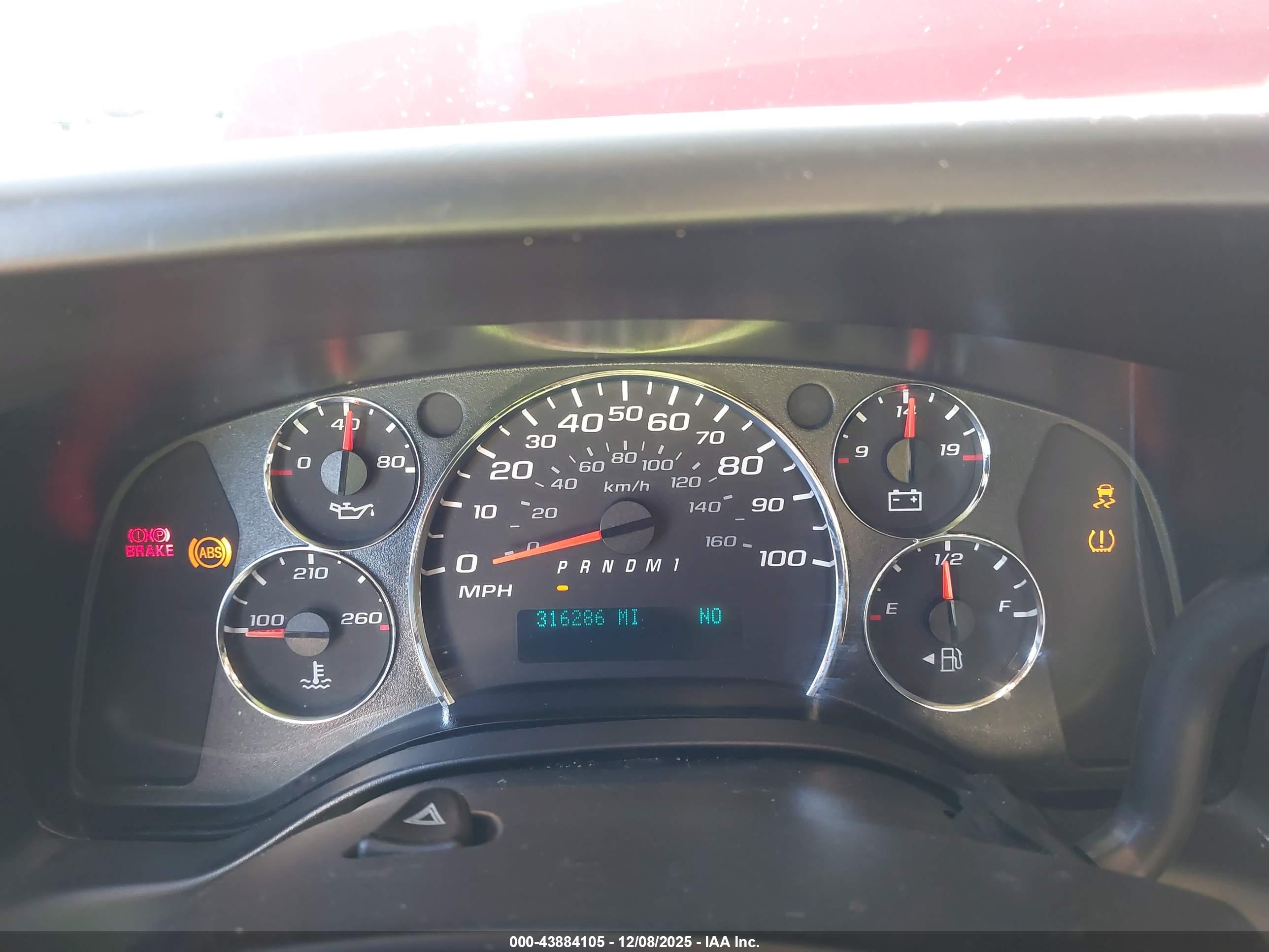 CHEVROLET EXPRESS image 7