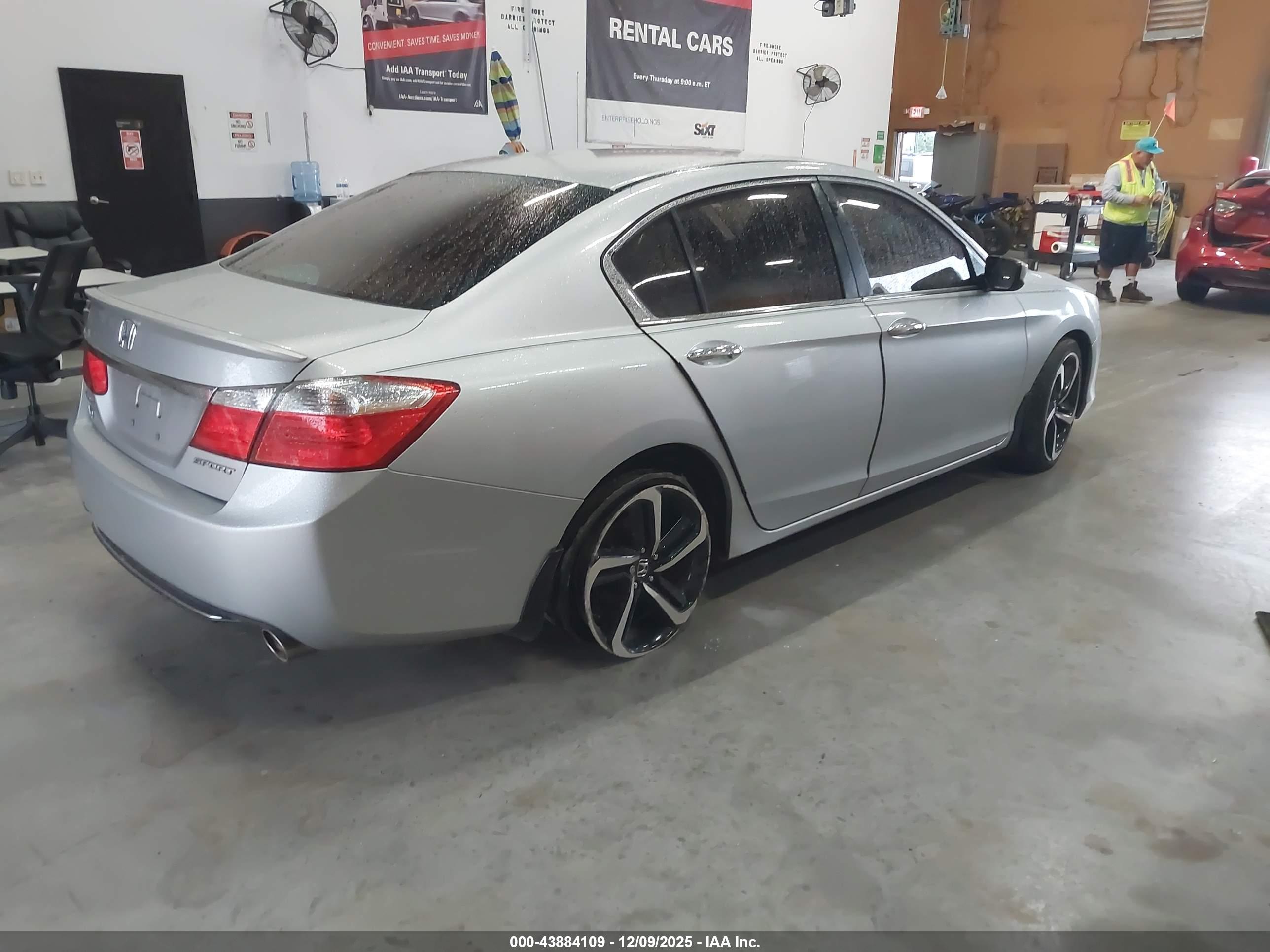 HONDA ACCORD image 4