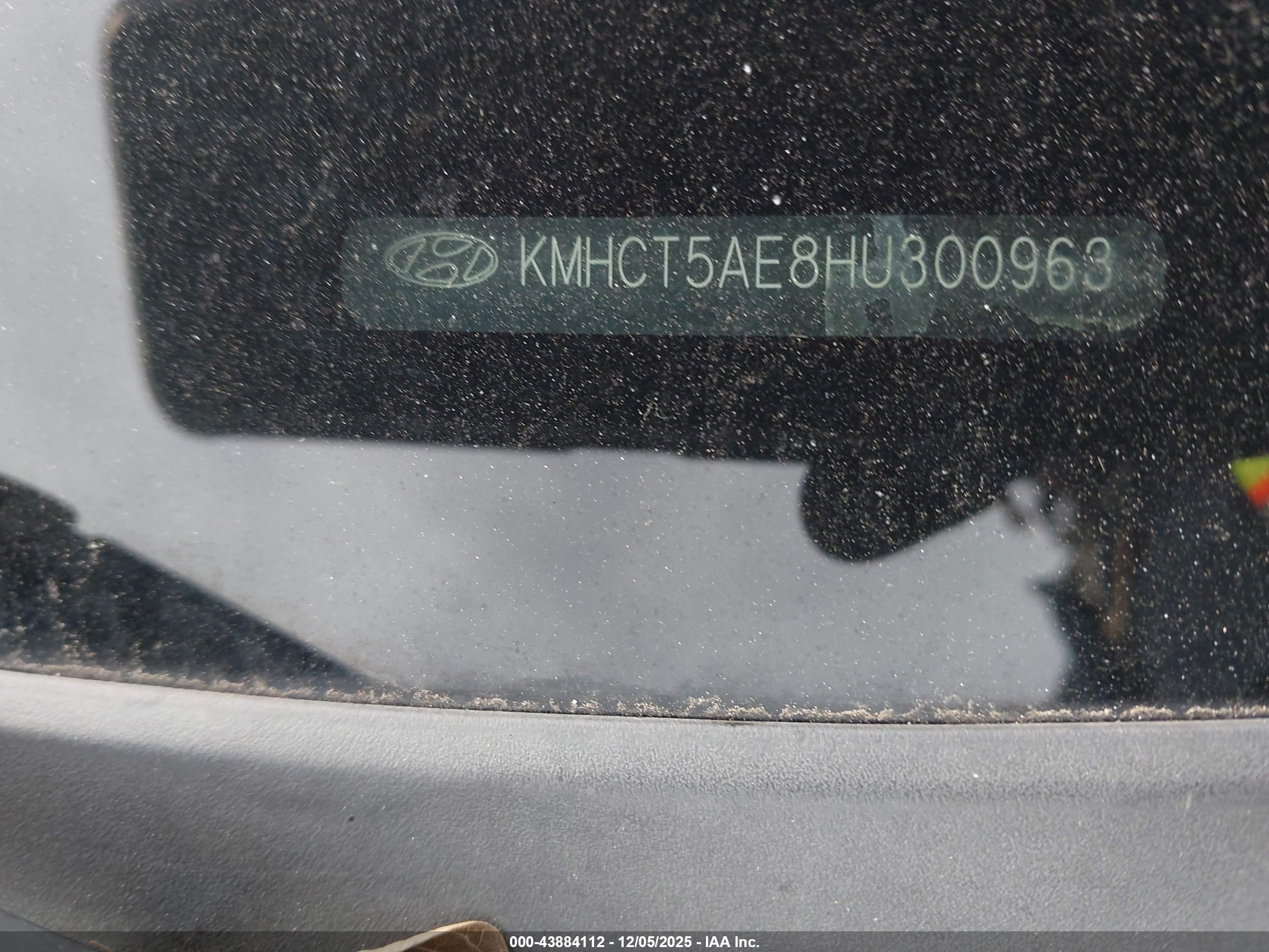 HYUNDAI ACCENT image 9